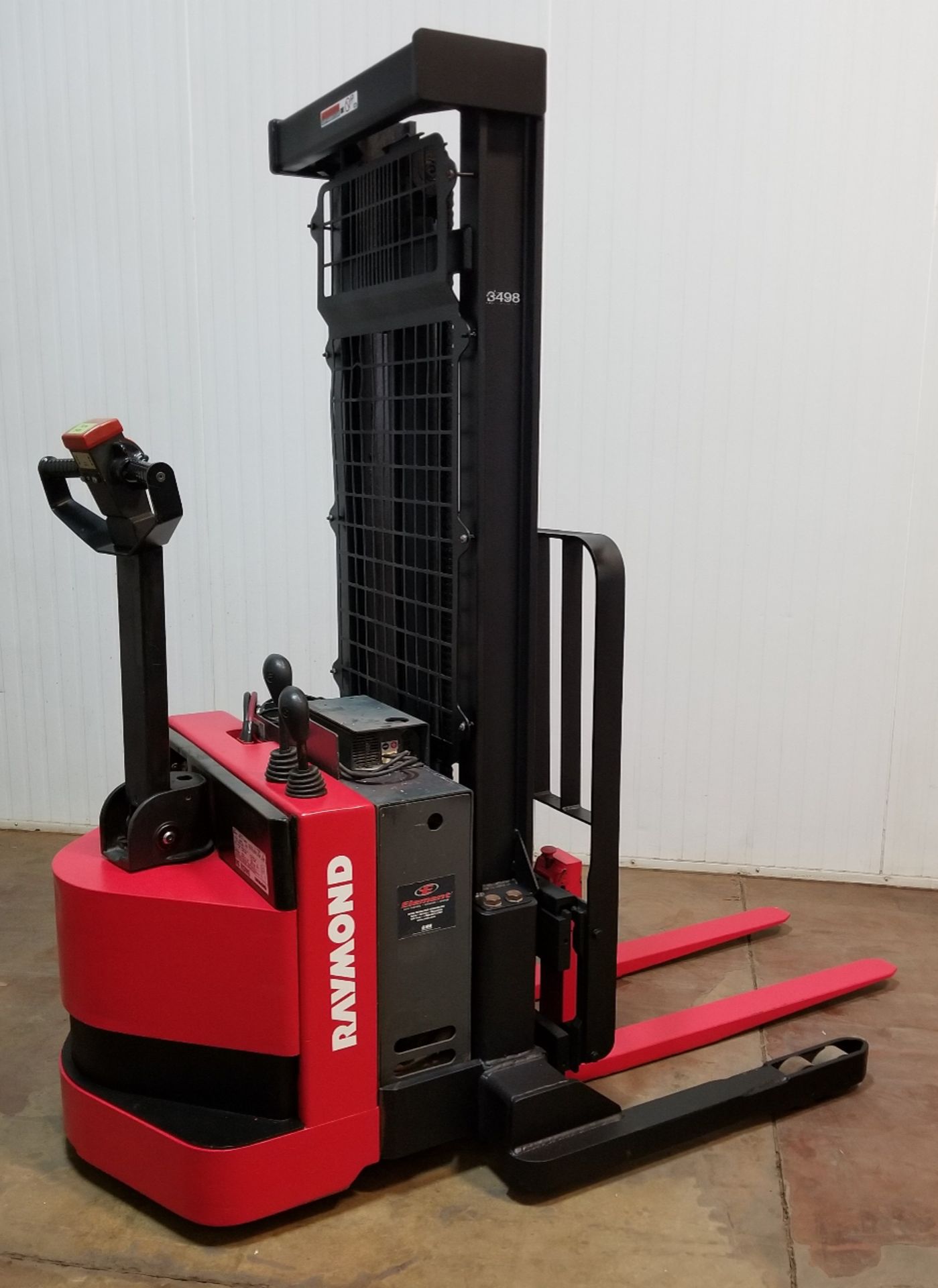 RAYMOND (2010) RSS40 3,750 LB. CAPACITY 24V WALK-BEHIND ELECTRIC PALLET STACKER WITH 128" MAX. - Image 2 of 2