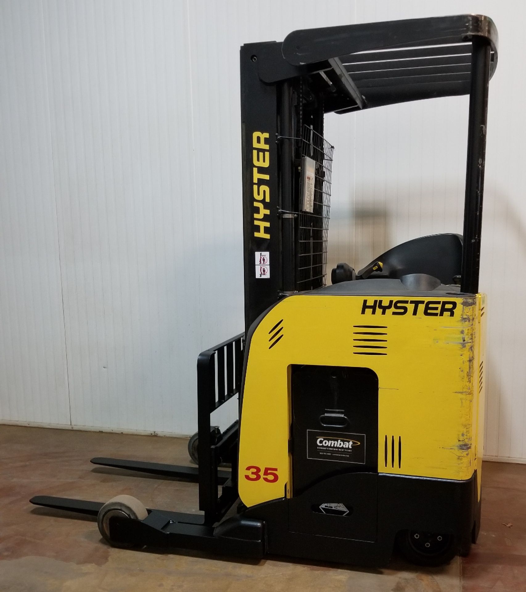 HYSTER (2015) N35ZRS2 3,500 LB. 36V ELECTRIC REACH TRUCK WITH 212" MAX. LIFT HEIGHT, 3-STAGE MAST,