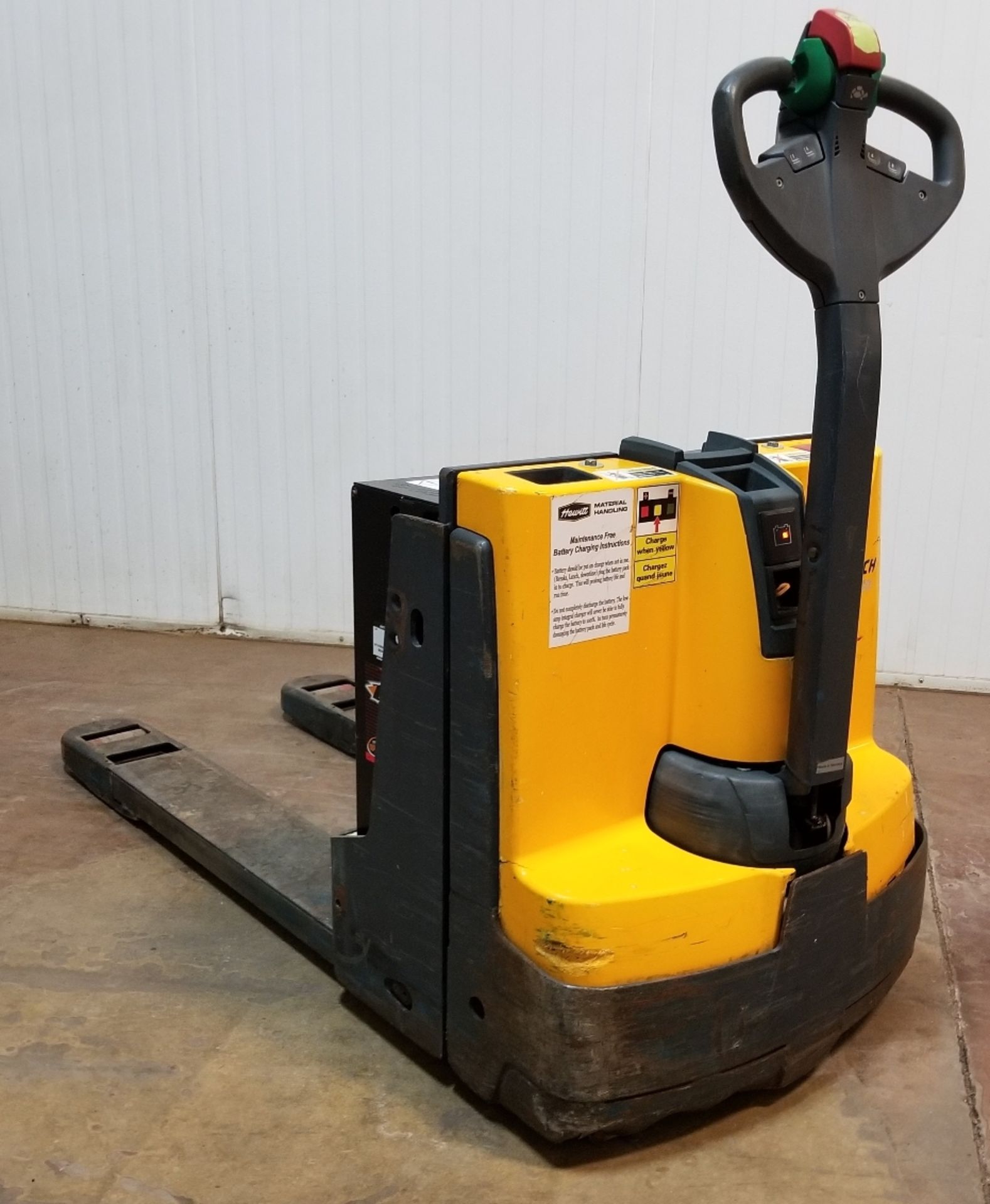 JUNGHEINRICH (2011) EJE-120 4,500 LB. CAPACITY 24V ELECTRIC WALK-BEHIND PALLET JACK WITH BUILT-IN - Image 2 of 2