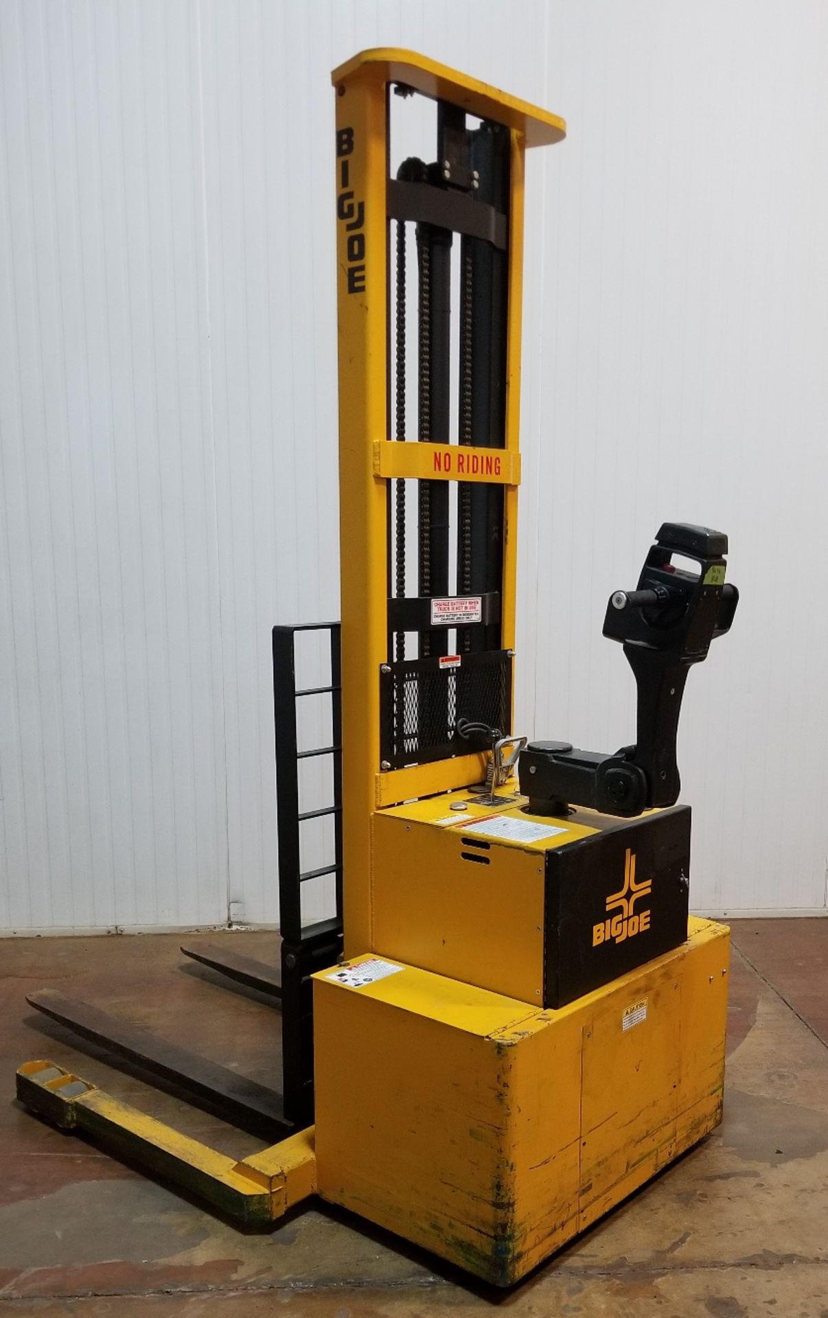 BIG JOE (2012) PDM30-154 3,000 LB. CAPACITY 12V WALK-BEHIND ELECTRIC PALLET STACKER WITH 154" MAX.