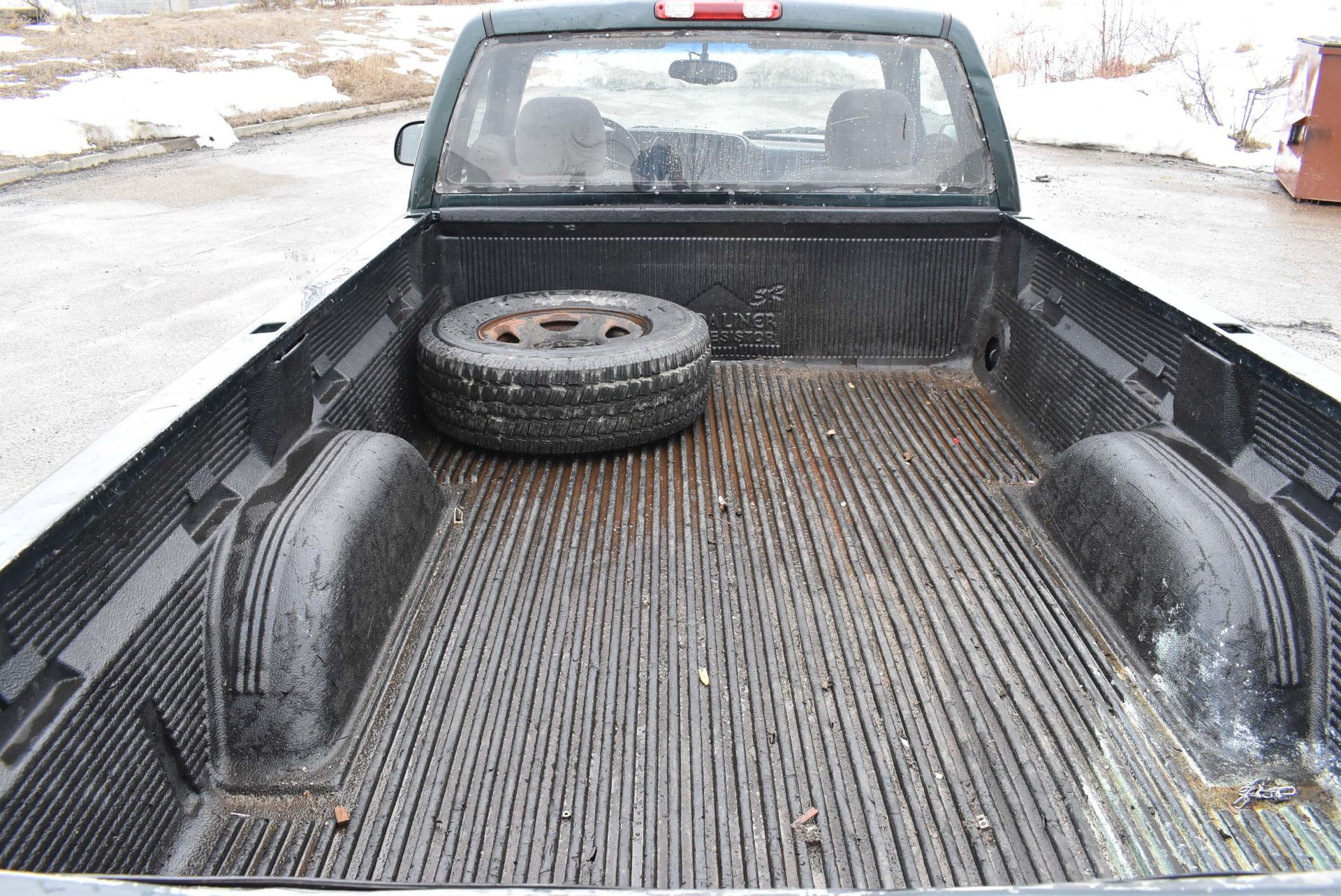 CHEVROLET (2003) SILVERADO 1500 PICKUP TRUCK WITH 4.3L 6 CYL. GAS ENGINE, AUTOMATIC TRANSMISSION, - Image 5 of 12