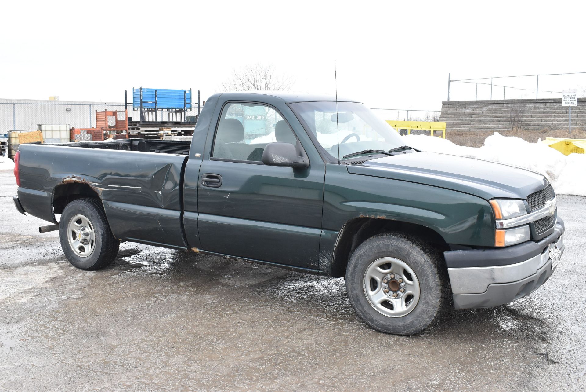 CHEVROLET (2003) SILVERADO 1500 PICKUP TRUCK WITH 4.3L 6 CYL. GAS ENGINE, AUTOMATIC TRANSMISSION, - Image 2 of 12