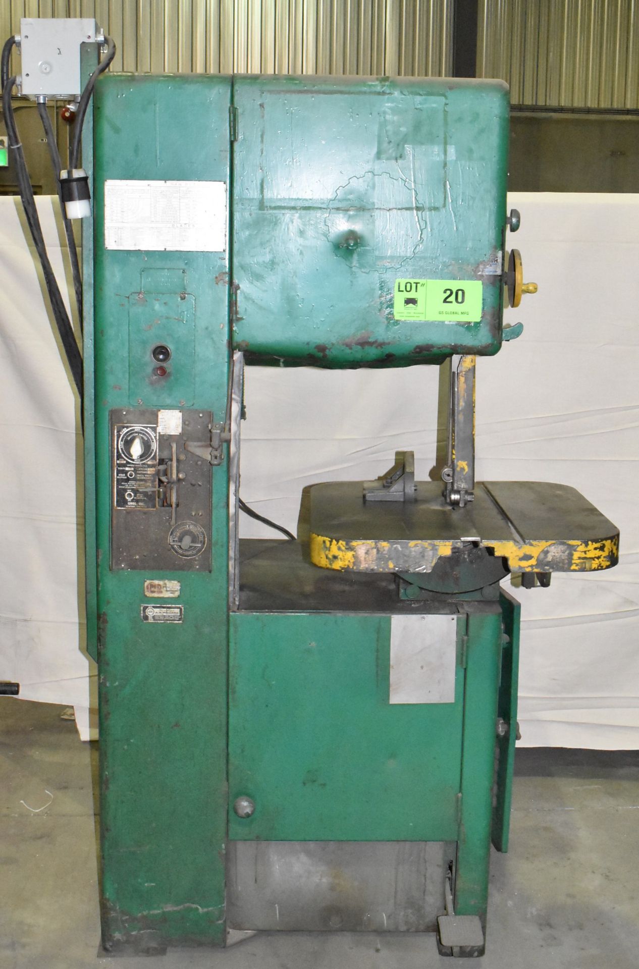 GROB NS18 VERTICAL BANDSAW WITH 24" X 24" TABLE AND BLADE WELDER, S/N 9393 (CI) [RIGGING FEES FOR