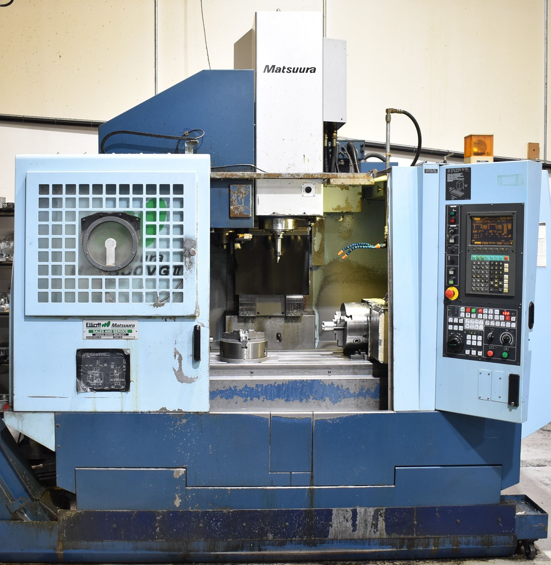 MATSUURA (2001) MC-800VG2 VERTICAL MACHINING CENTER WITH YASNAC CNC CONTROL, 45.27" X 20.07"