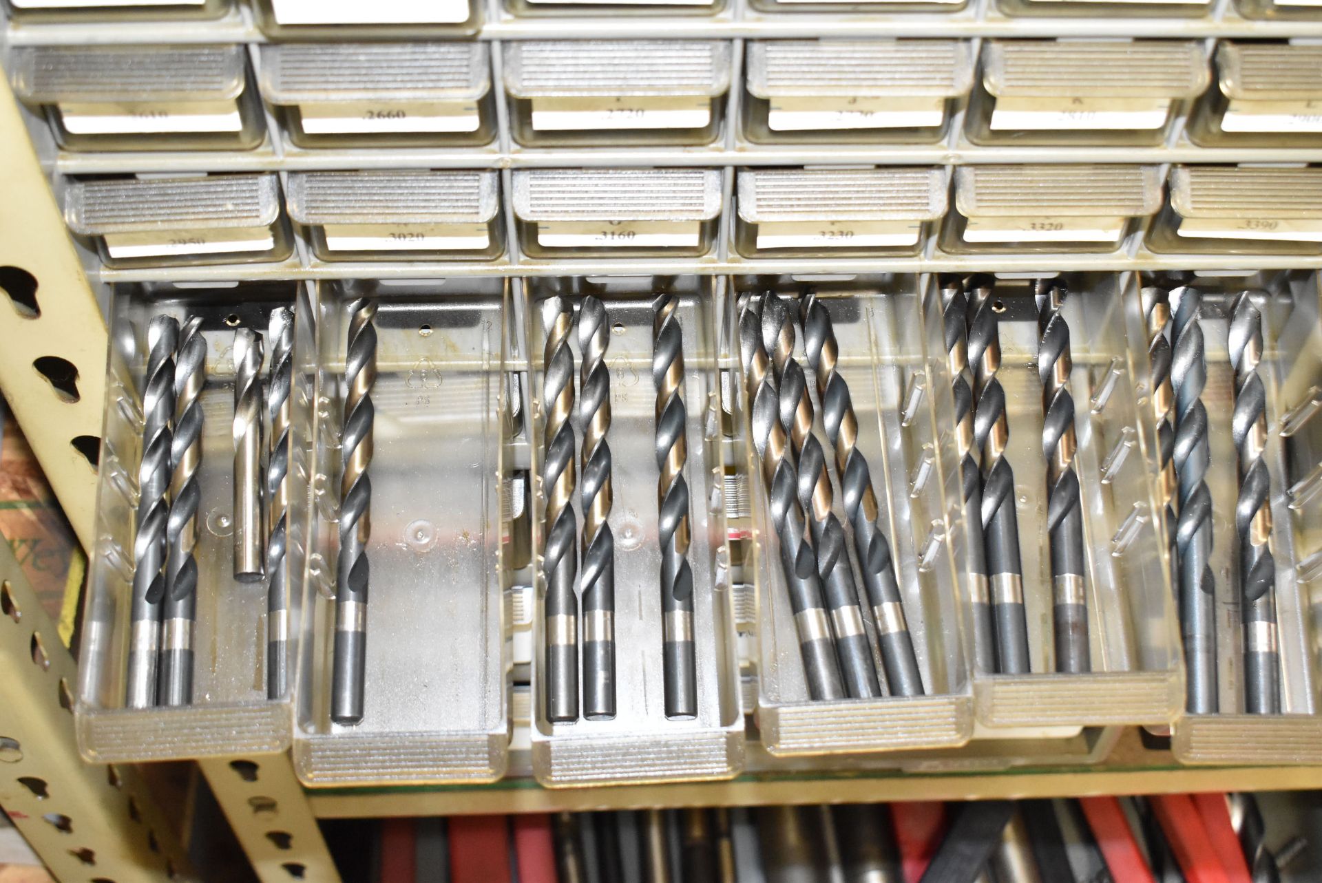 LOT/ (1) SHELVING SECTION WITH CONTENTS CONSISTING OF DRILLS, REAMERS, CUTTING TOOLS, PARTS AND - Image 6 of 13