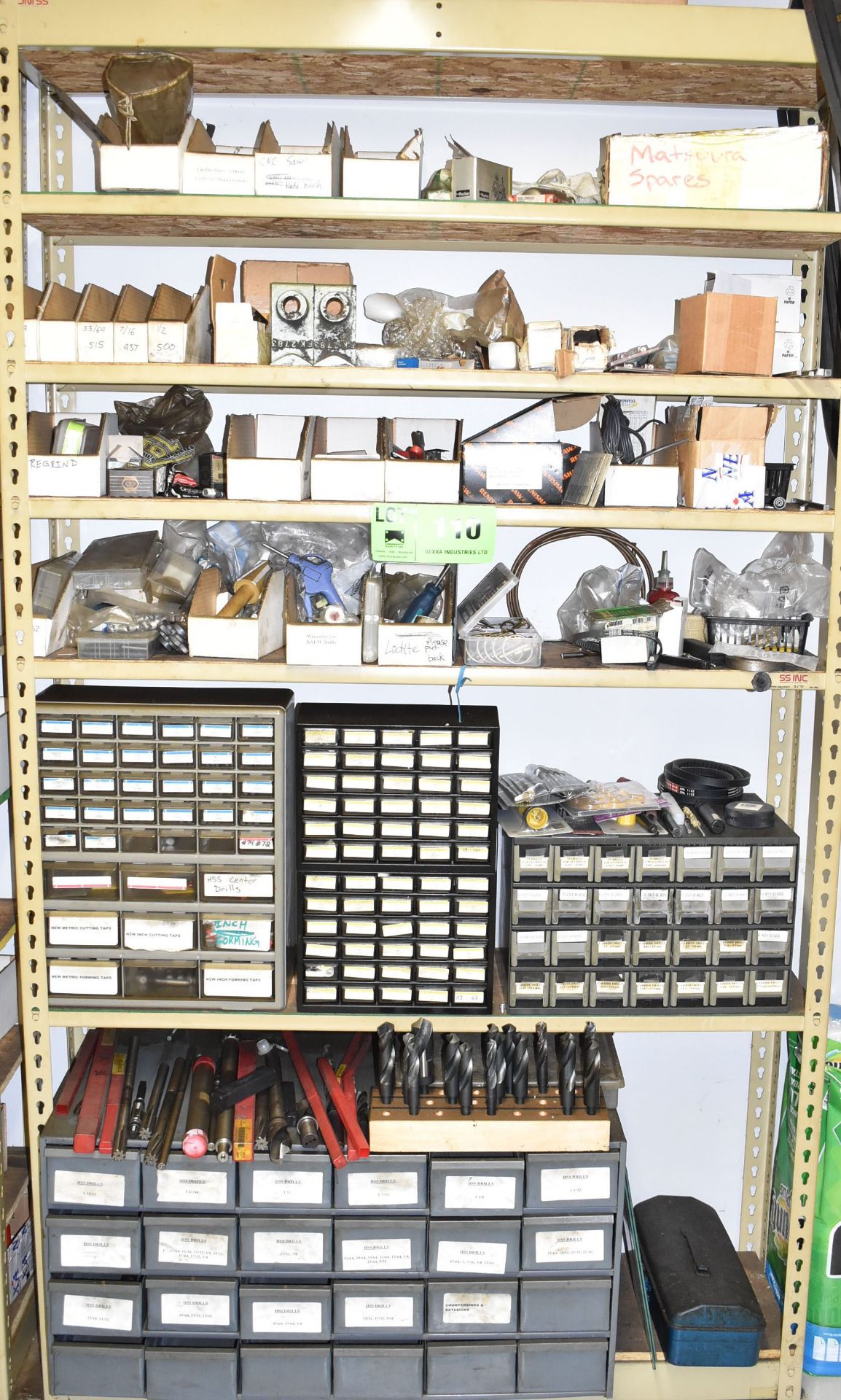 LOT/ (1) SHELVING SECTION WITH CONTENTS CONSISTING OF DRILLS, REAMERS, CUTTING TOOLS, PARTS AND