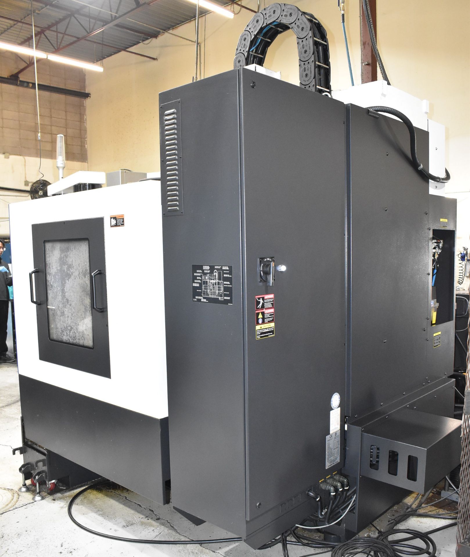 HYUNDAI WIA (2014, commissioned in 2015) F500 5-AXIS VERTICAL MACHINING CENTER WITH FANUC I SERIES - Image 19 of 19