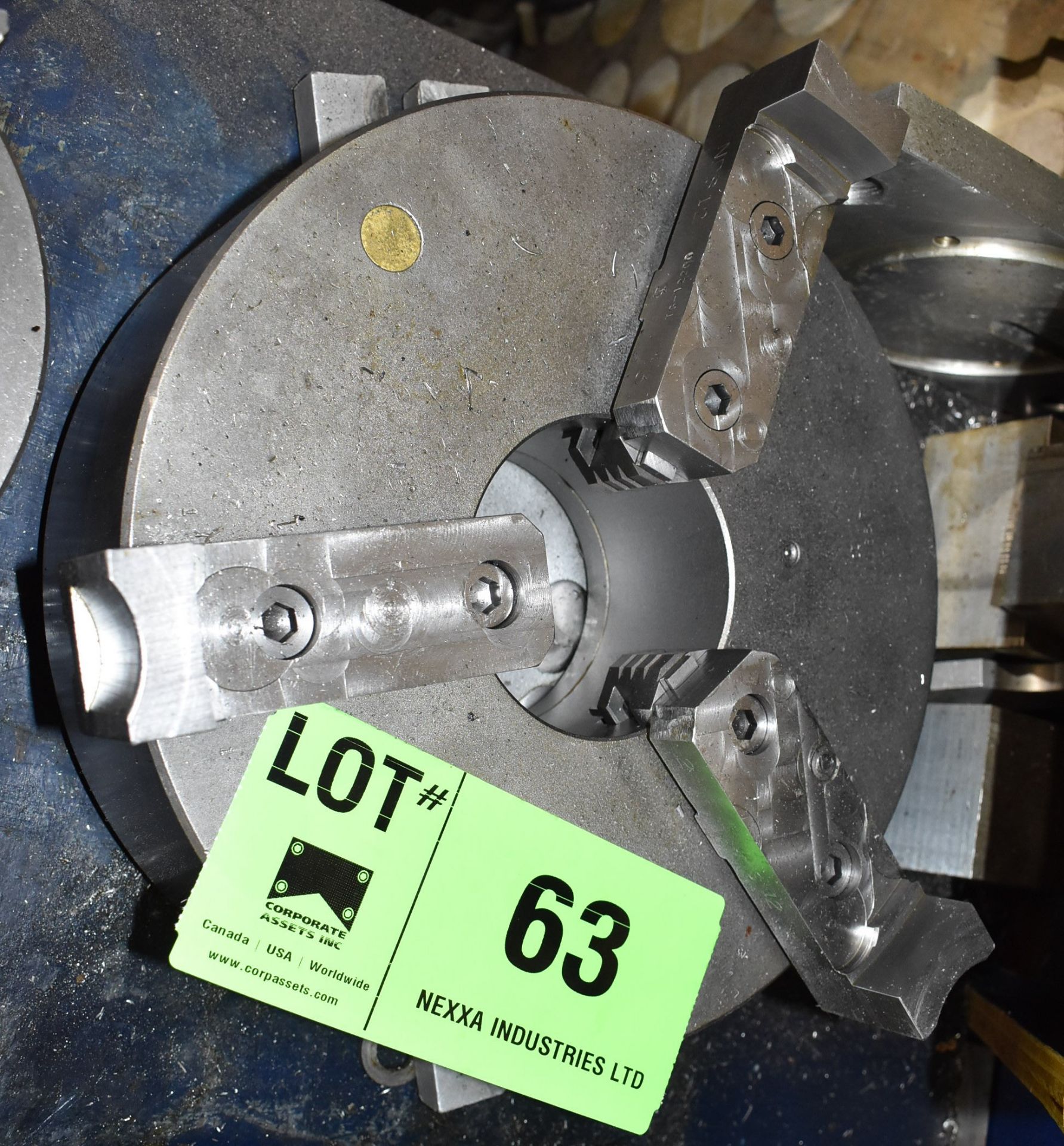 12.5" 3-JAW CHUCK, S/N N/A [RIGGING FEE FOR LOT #63 - $10 CAD PLUS APPLICABLE TAXES]