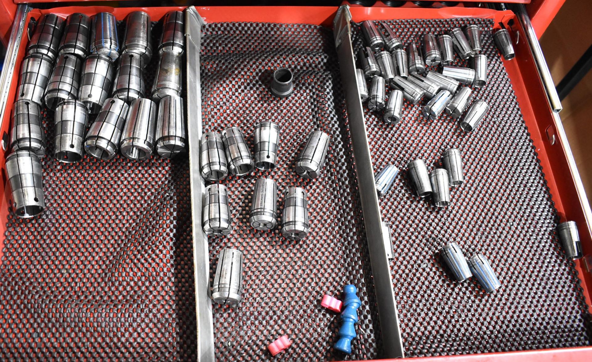 LOT/ CONTENTS OF ROLLING TOOL CABINET CONSISTING OF COLLETS, HEAT SHRINK TOOLING, PARALLELS, CARBIDE - Image 4 of 8