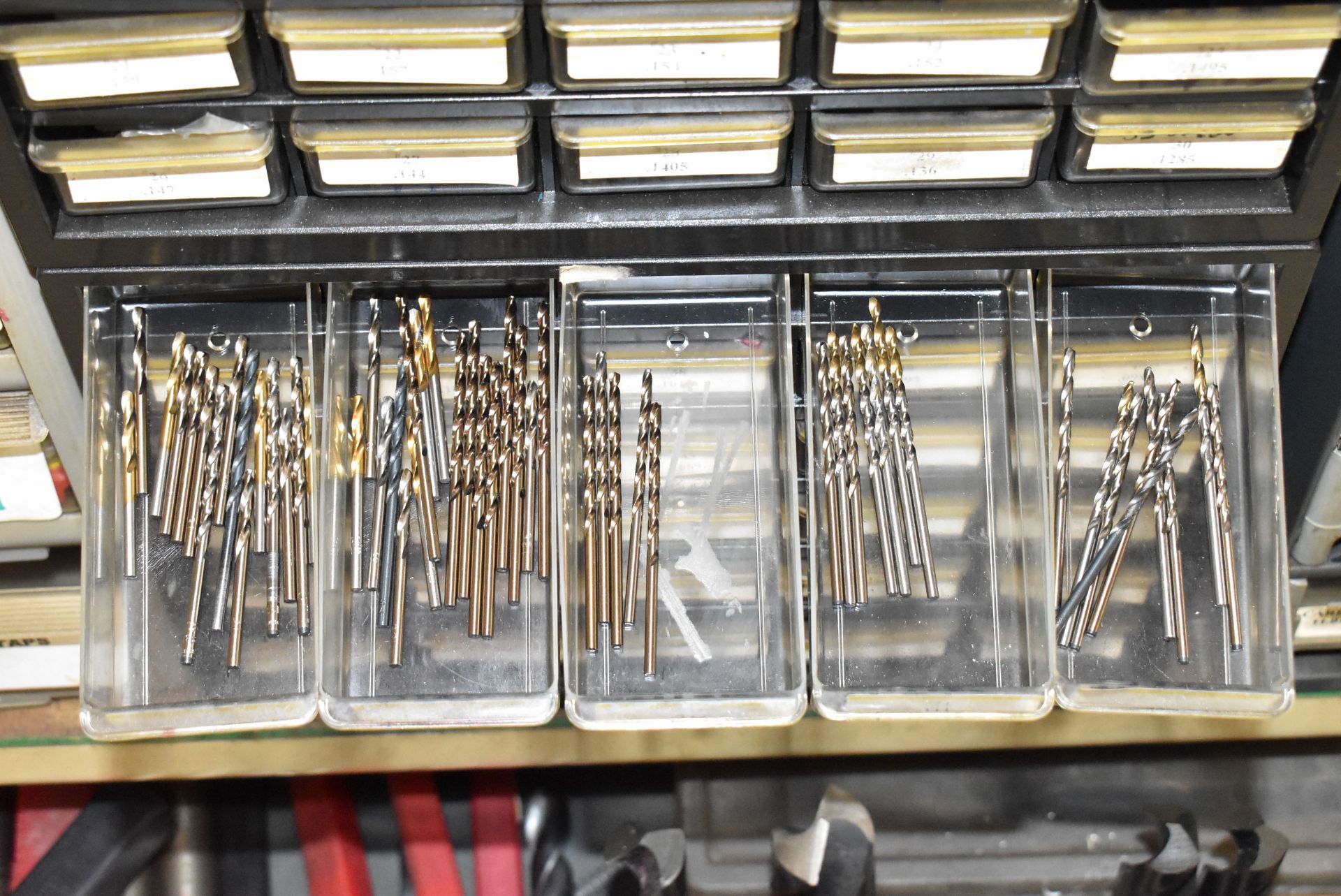 LOT/ (1) SHELVING SECTION WITH CONTENTS CONSISTING OF DRILLS, REAMERS, CUTTING TOOLS, PARTS AND - Image 9 of 13