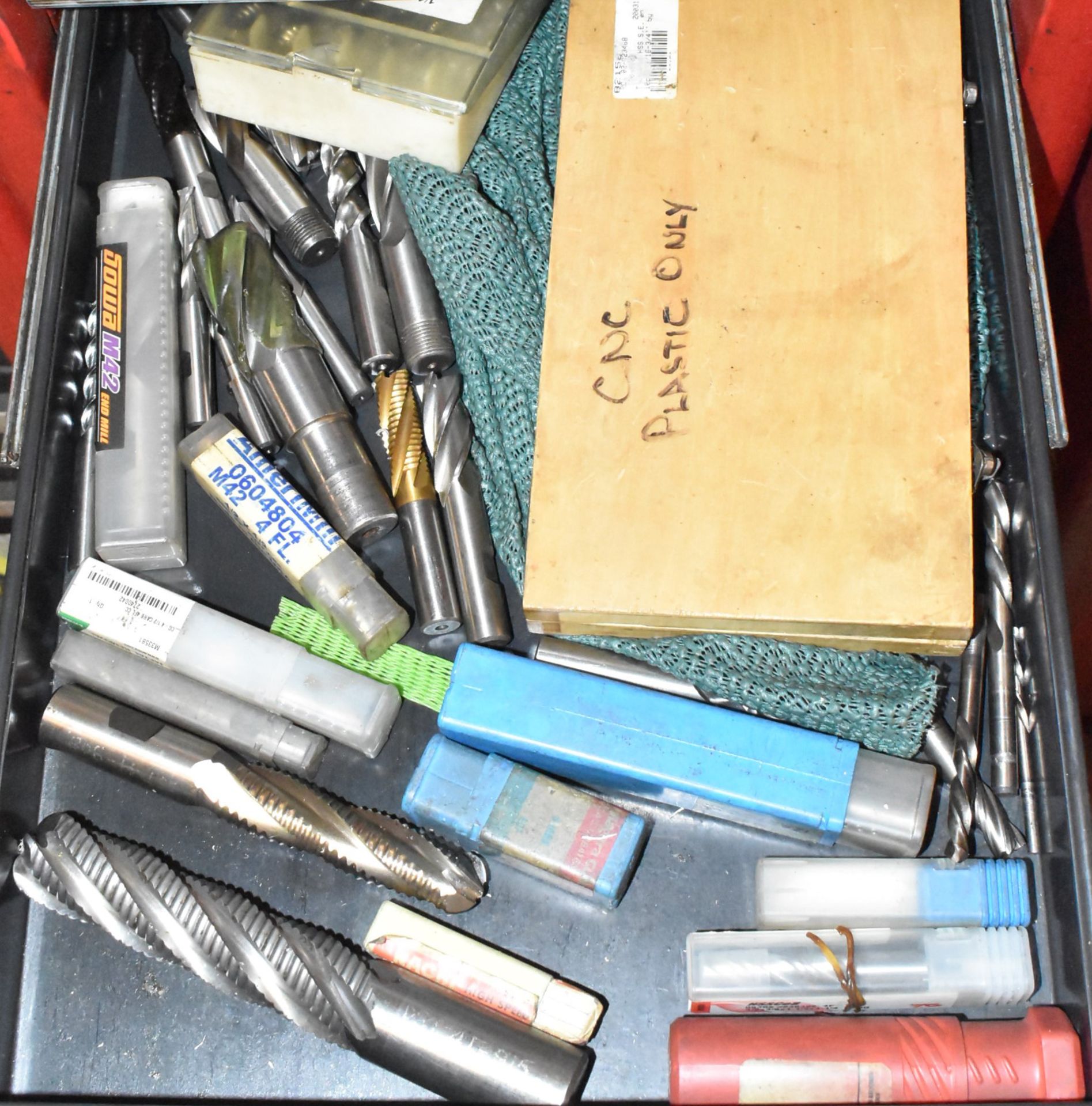 LOT/ ROLLING TOOL BOX WITH CONTENTS - INCLUDING BROACHES & GUIDES, SPRING COLLETS, DRILLS, - Image 14 of 19