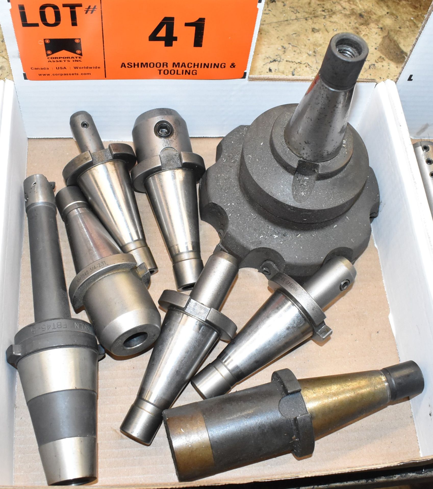 LOT/ 40 TAPER MILLING TOOL HOLDERS