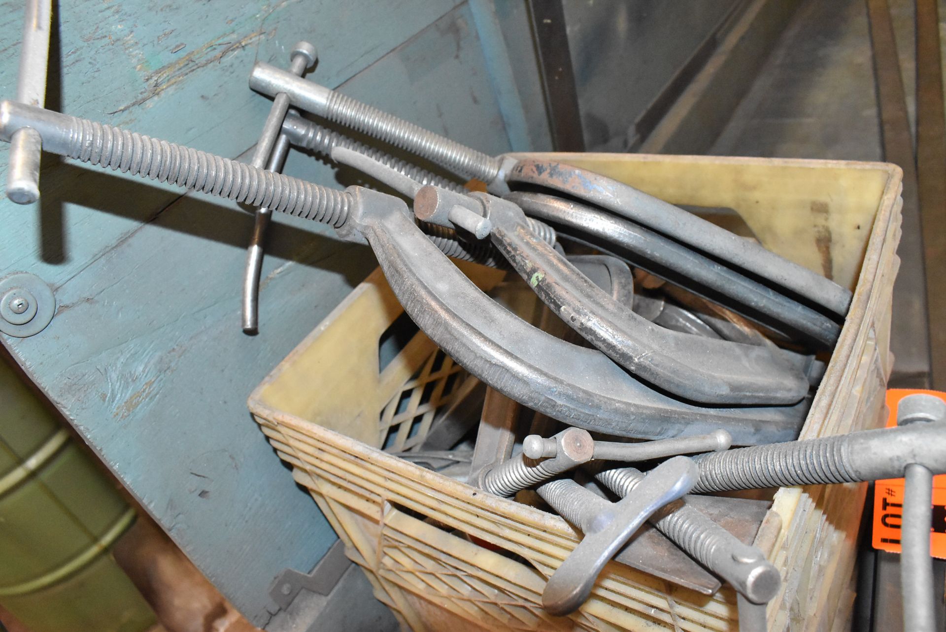 LOT/ CLAMPS & HAND TOOLS - Image 4 of 4