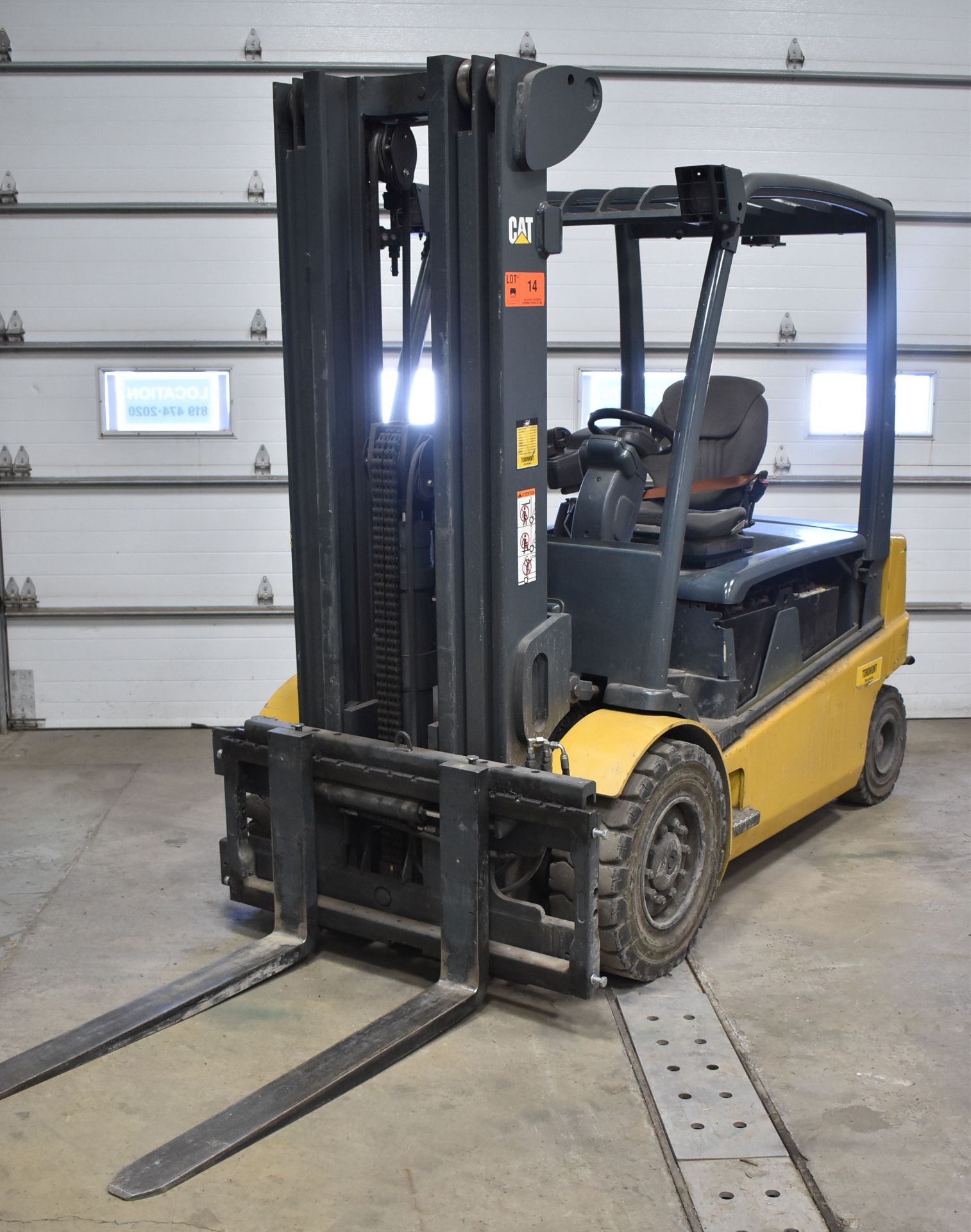 JUNGHENREICH (2010) EP8000 5,700 LB. CAPACITY 80V ELECTRIC FORKLIFT WITH 193" MAX. LIFT HEIGHT, 3-