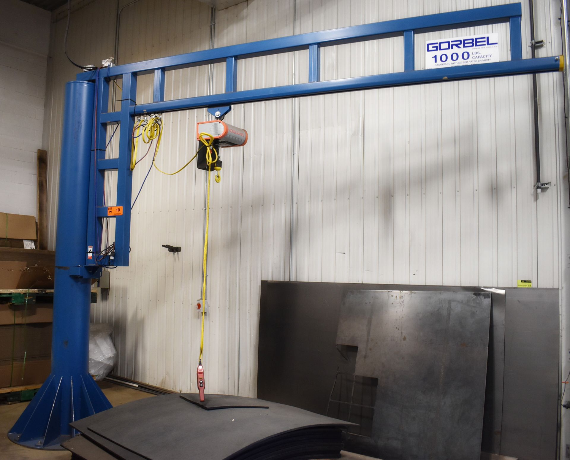 GORBEL 1,000 LB. CAPACITY FREE STANDING JIB ARM WITH 12' SPAN, 98" UNDER HOOK, KONECRANES 500 KG. (