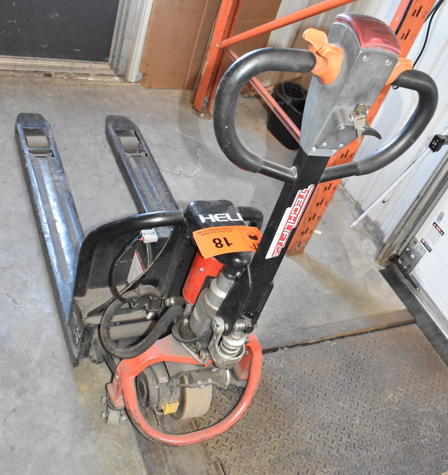 HELI 1,500 LB. CAPACITY 24V ELECTRIC WALK-BEHIND PALLET TRUCK WITH YOUNG 24V PLUG-IN CHARGER, S/N: - Image 2 of 10