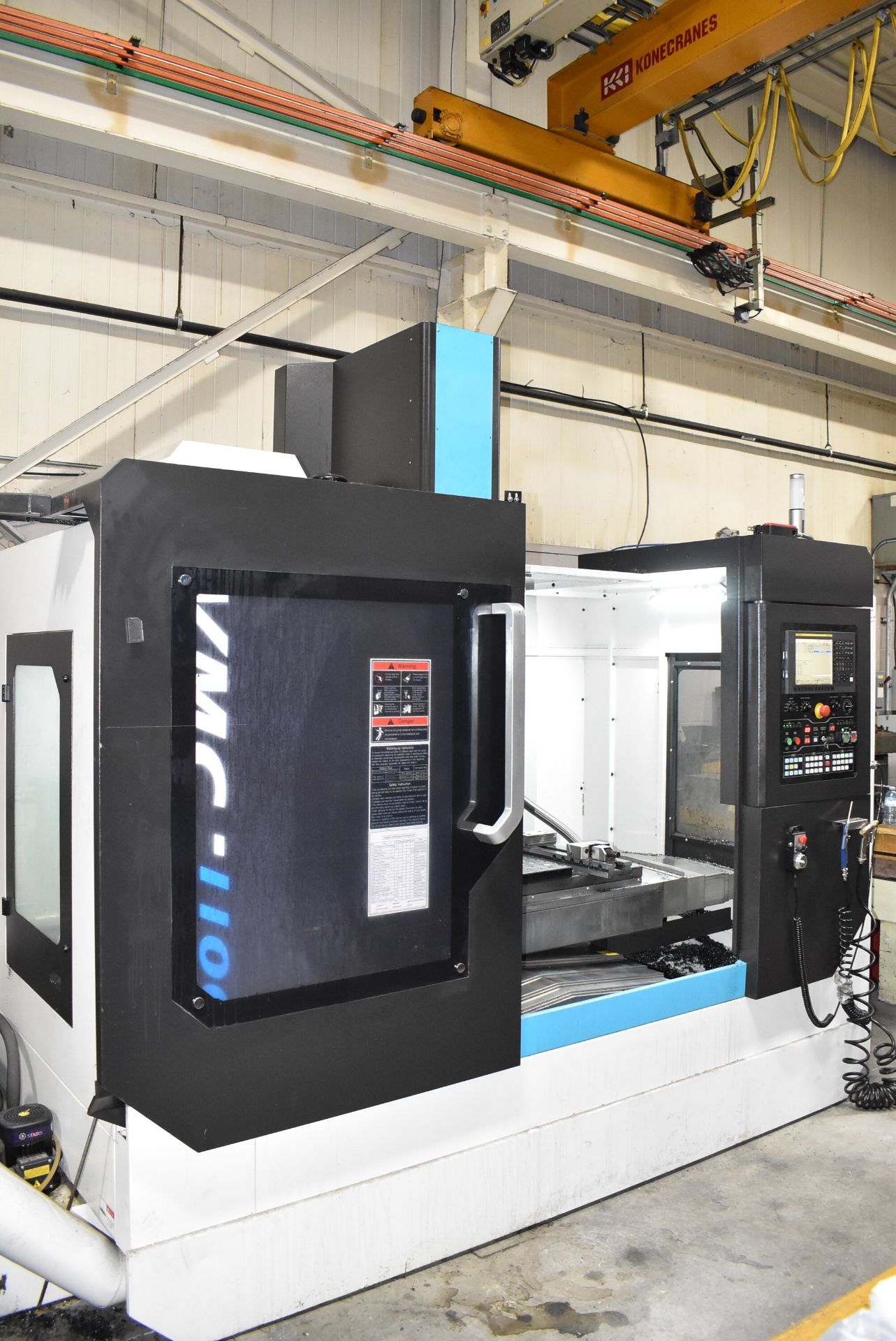 LMT (2019) VMC1100 CNC VERTICAL MACHINING CENTER WITH FANUC SERIES OI-MF CNC CONTROL, 43.31" X 23.