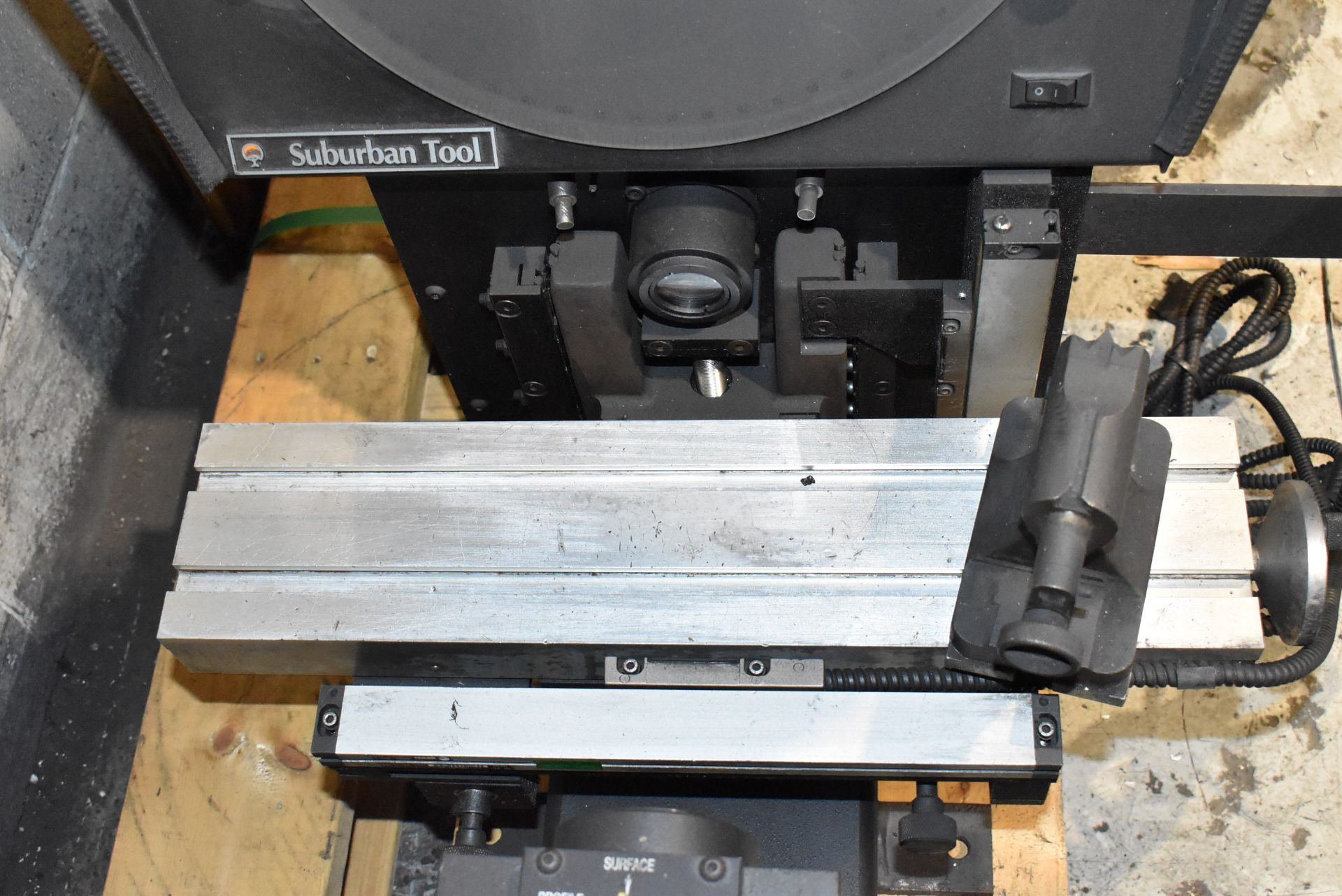 SUBURBAN TOOL MASTER VIEW MV14P OPTICAL COMPARATOR WITH FAGOR NV 20 DRO, S/N 2871-0402F (LOCATED - Image 4 of 8