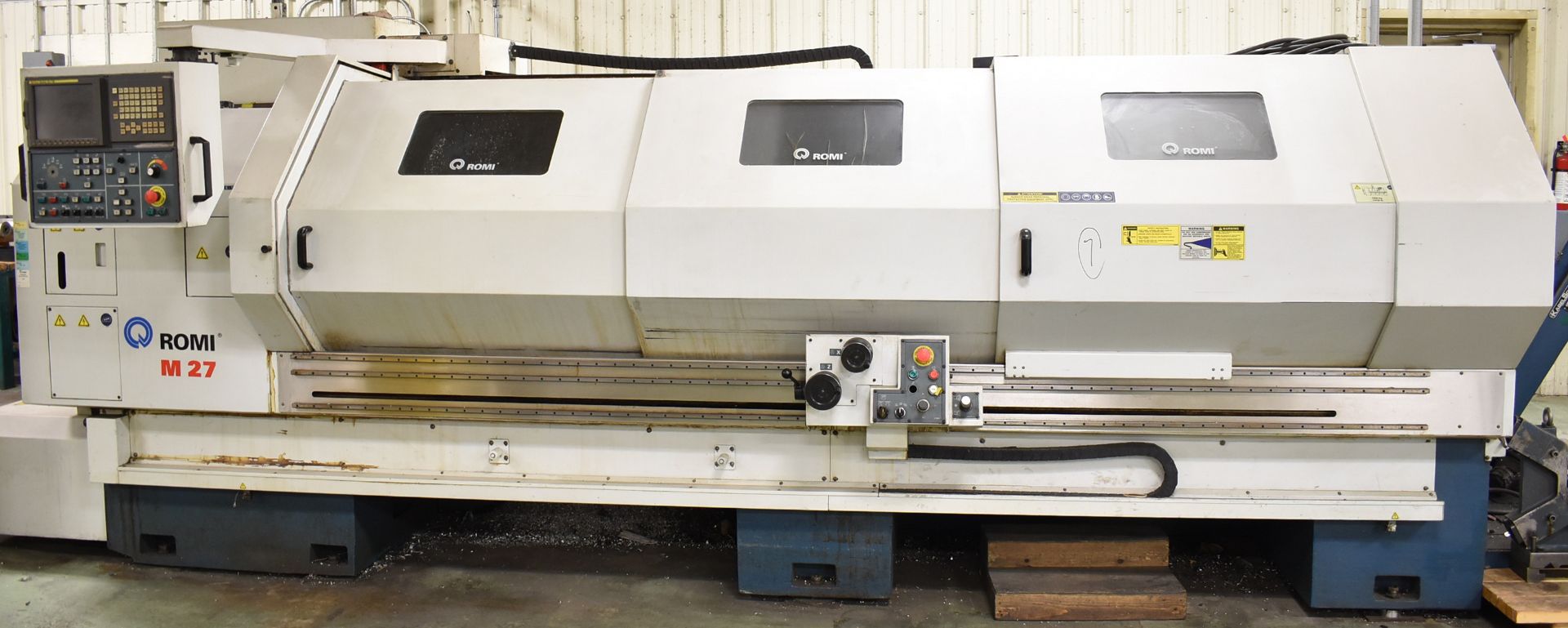 ROMI (2009) M.27 FLATBED CNC LATHE WITH GE FANUC SERIES 21I-TB CNC CONTROL, 16" 3-JAW CHUCK, 27" - Image 2 of 15