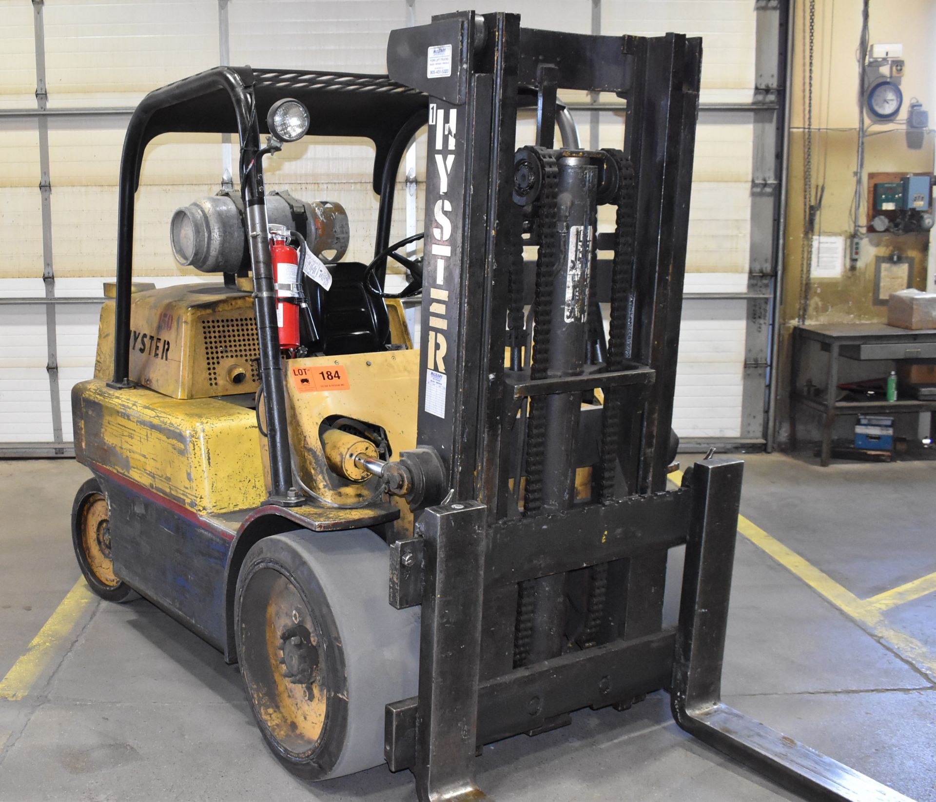 HYSTER S150A 15,000 LB. CAPACITY LPG FORKLIFT WITH 129" MAX. LIFT HEIGHT, 2-STAGE MAST, SOLID TIRES, - Image 3 of 18