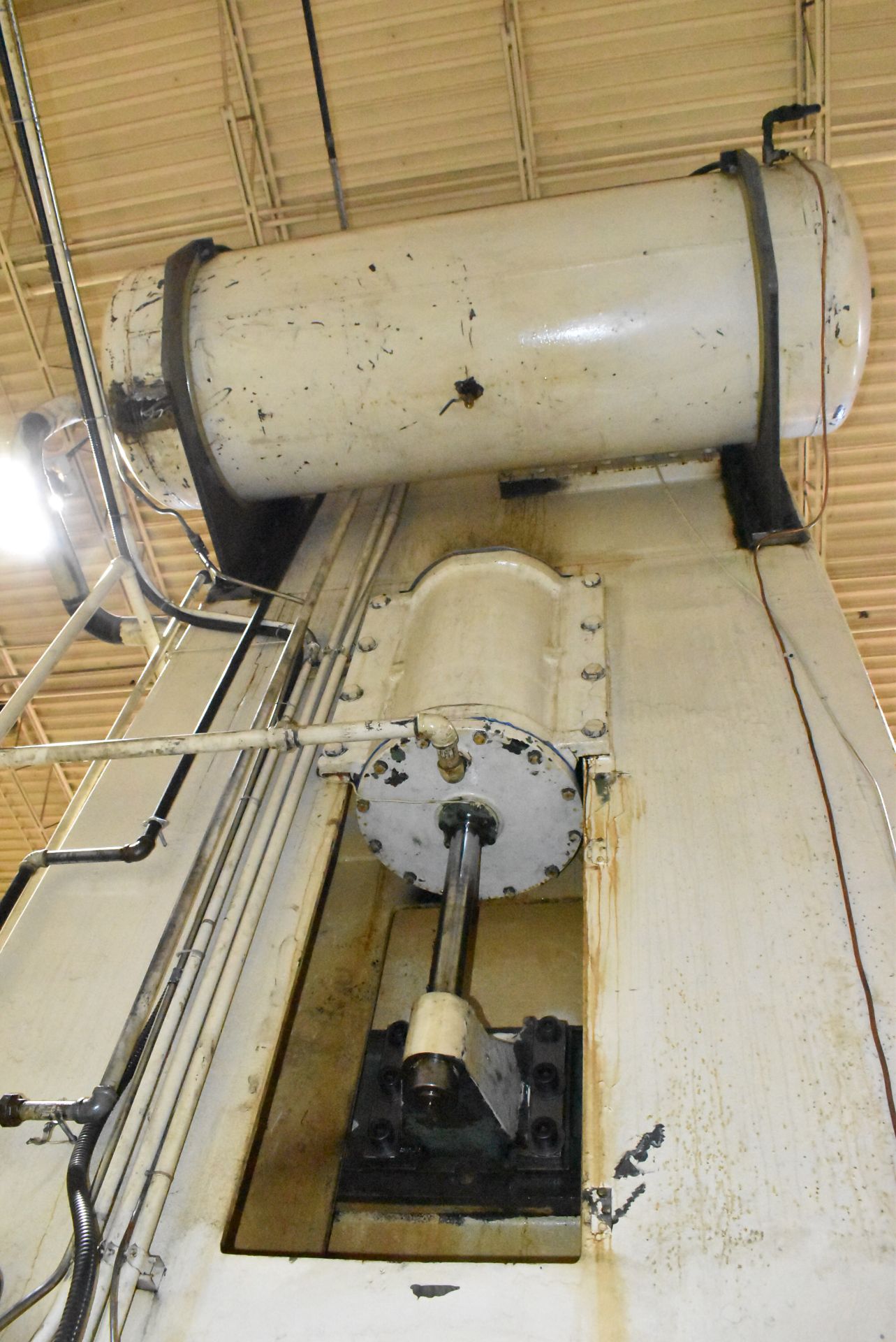 CLEARING F-4600-132 600 TON CAPACITY MECHANICAL STRAIGHT SIDE STAMPING PRESS WITH (RETROFIT) - Image 10 of 13