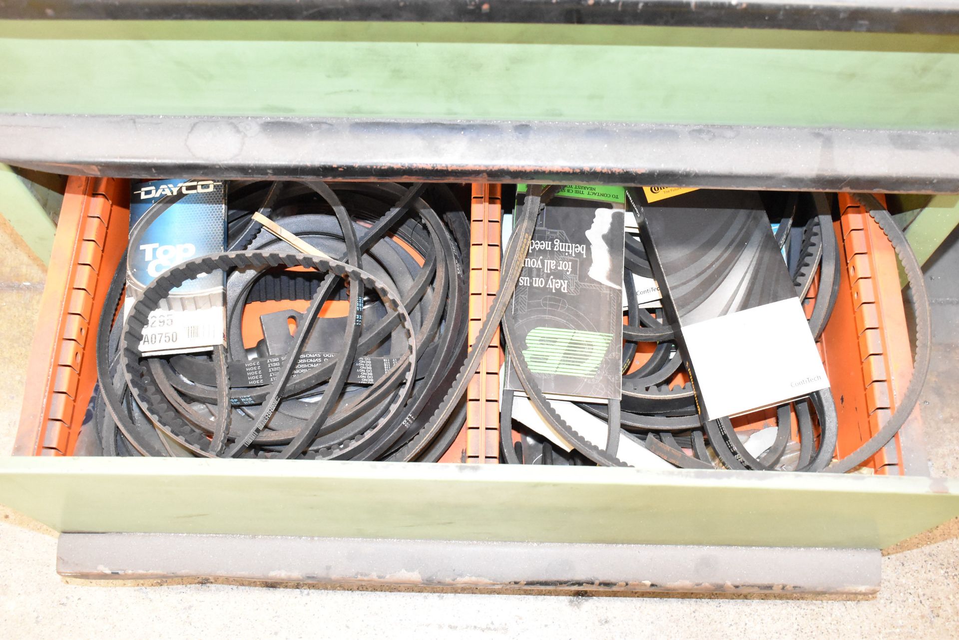 LOT/ 7-DRAWER TOOL CABINET WITH CONTENTS CONSISTING OF PINS, DAYTON RETAINERS, FITTINGS & BELTS - Image 7 of 7