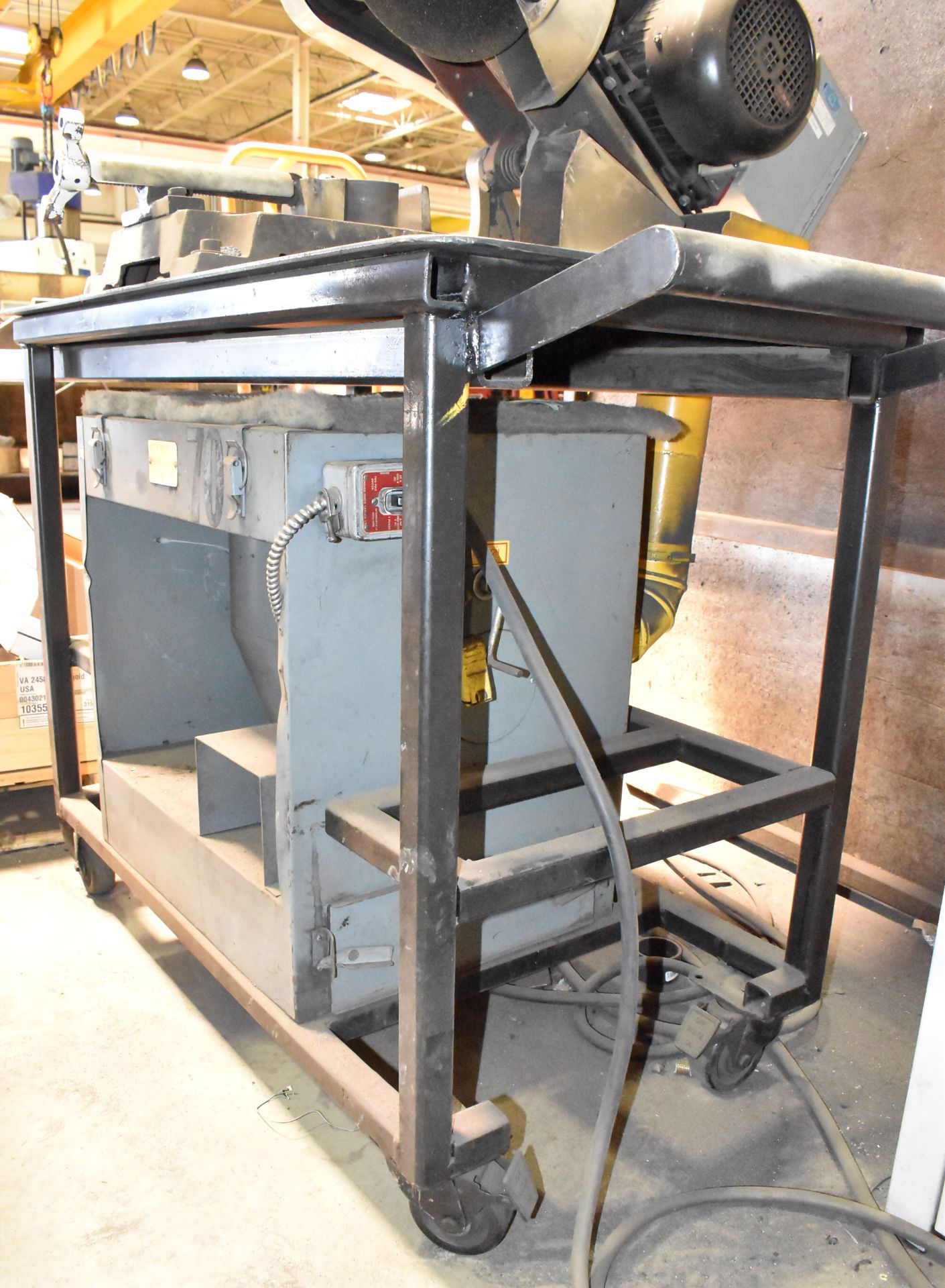 KBC 14" HEAVY DUTY ABRASIVE CUT OFF SAW WITH CART AND DUST COLLECT BOX UNIT, S/N: N/A - Image 5 of 9