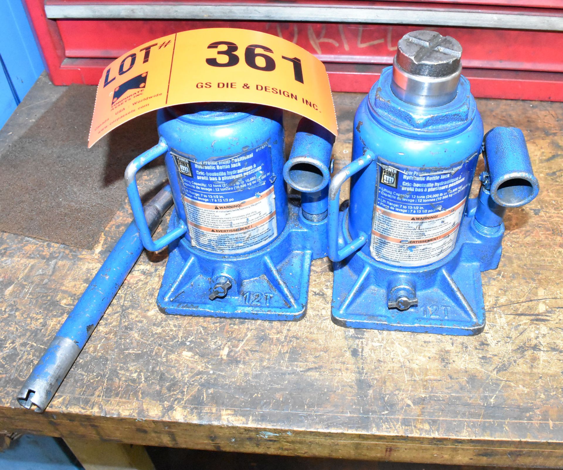 LOT/ (2) POWERFIST 12 TON CAPACITY HYDRAULIC BOTTLE JACKS