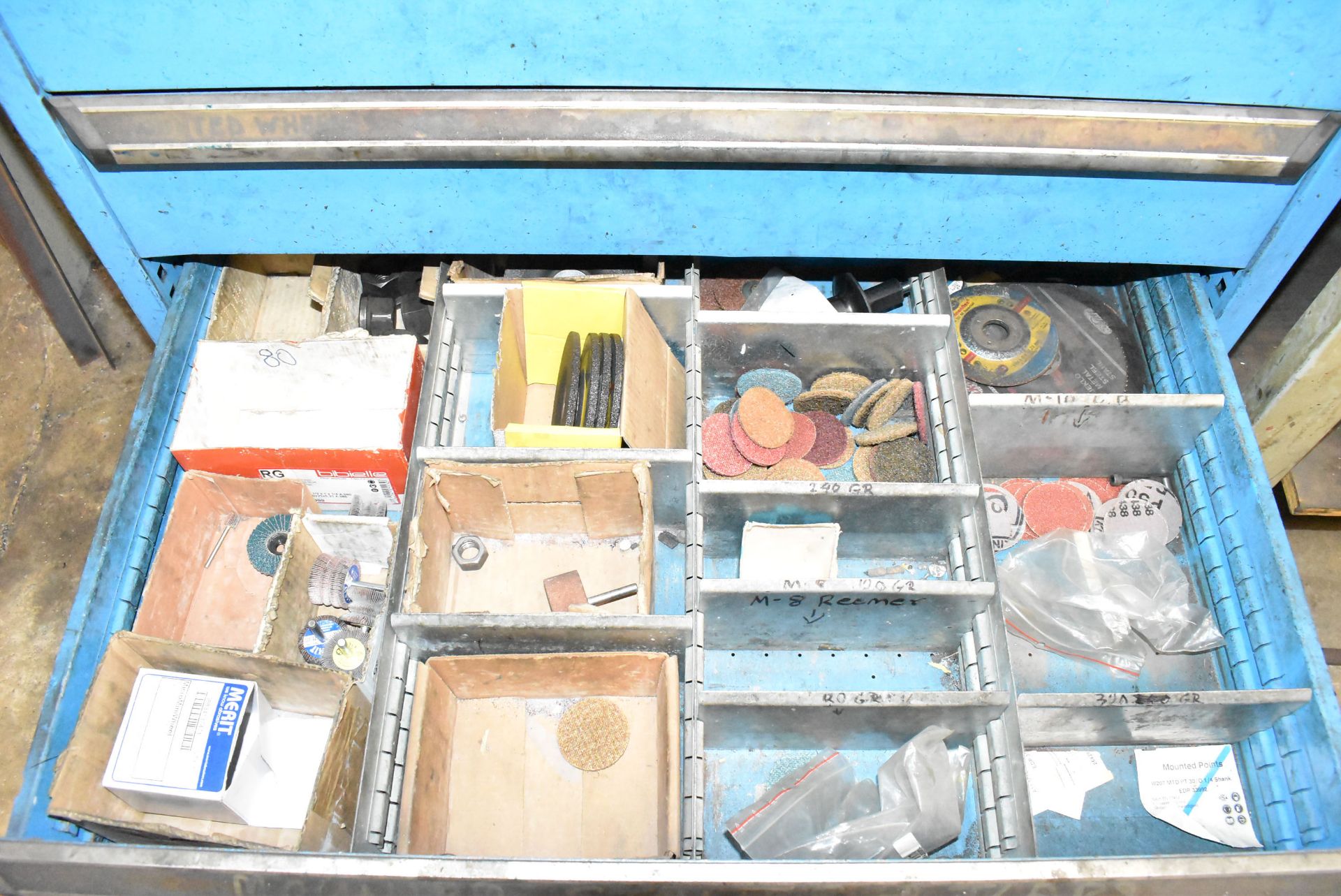 LOT/ ROUSSEAU 8-DRAWER CABINET WITH CONTENTS CONSISTING OF CUTTERS, REAMERS, ABRASIVES & HARDWARE - Image 6 of 7