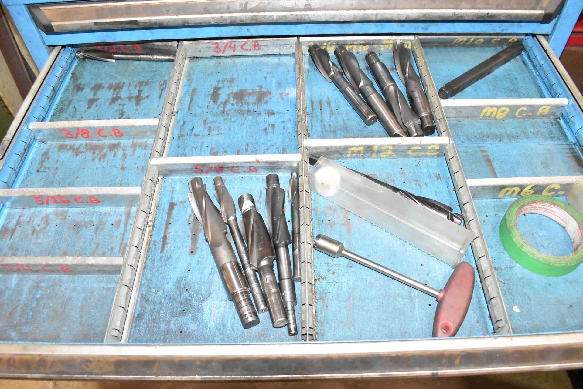 LOT/ ROUSSEAU 8-DRAWER CABINET WITH CONTENTS CONSISTING OF CUTTERS, REAMERS, ABRASIVES & HARDWARE - Image 2 of 7