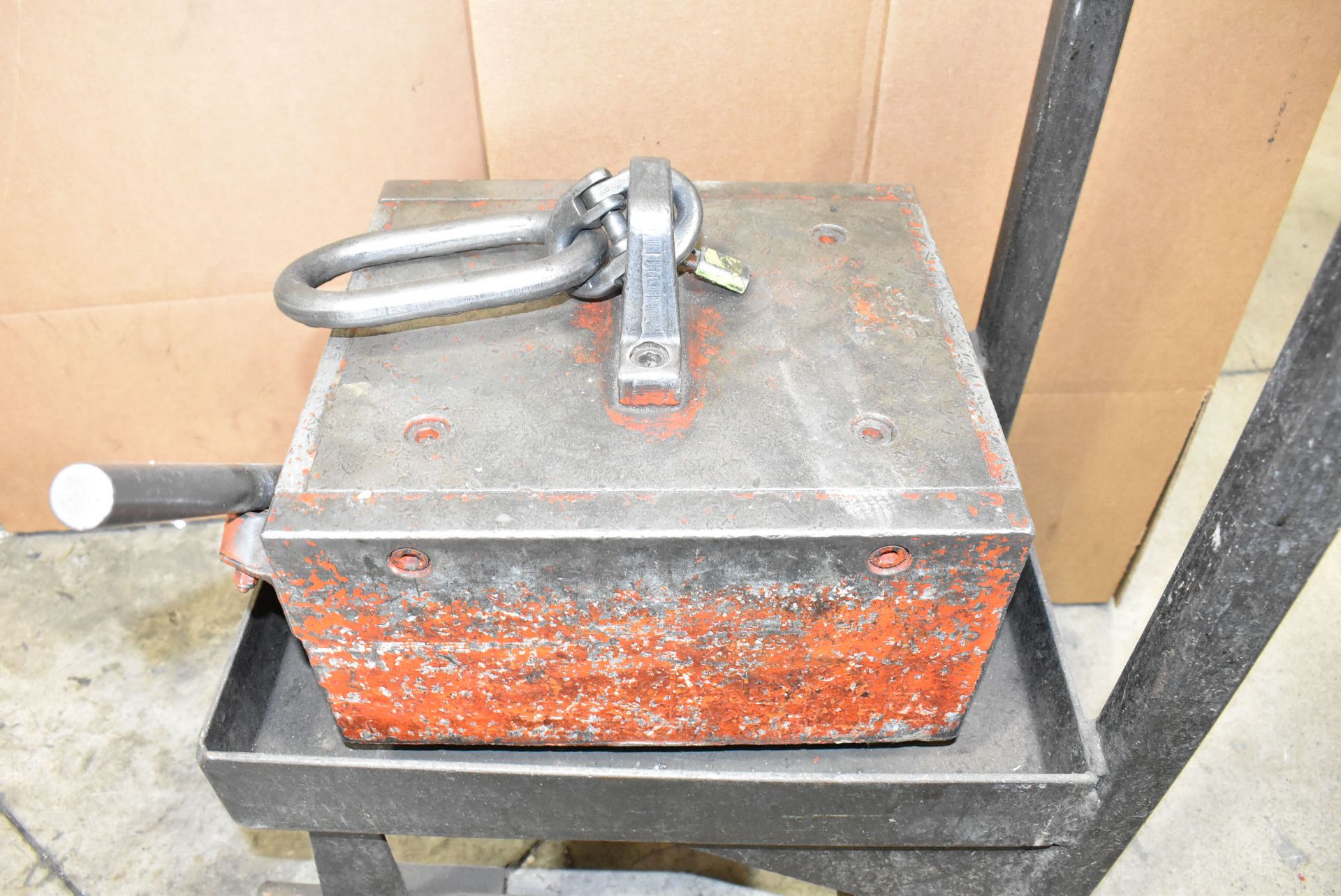 2,200 LB CAPACITY LIFTING MAGNET WITH ROLLING CART, S/N N/A - Image 2 of 3