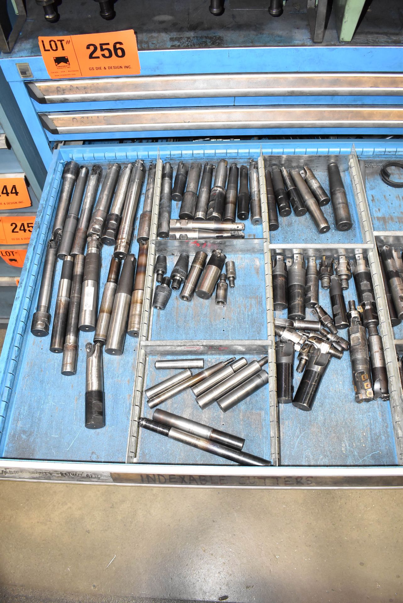 LOT/ CONTENTS OF DRAWER CONSISTING OF CARBIDE INSERT CUTTERS - Image 2 of 3