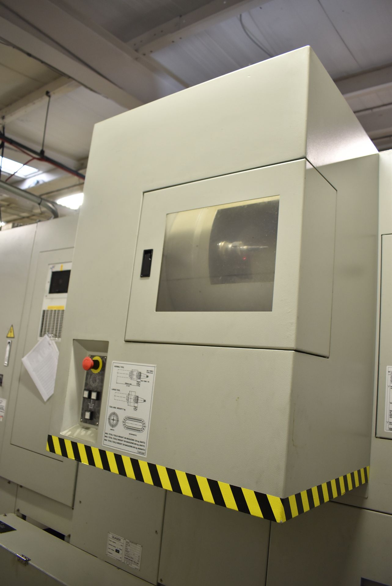 QUASER (2015) MV214P/12B HIGH-SPEED CNC VERTICAL MACHINING CENTER WITH FANUC SERIES OI-MD CNC - Image 6 of 16