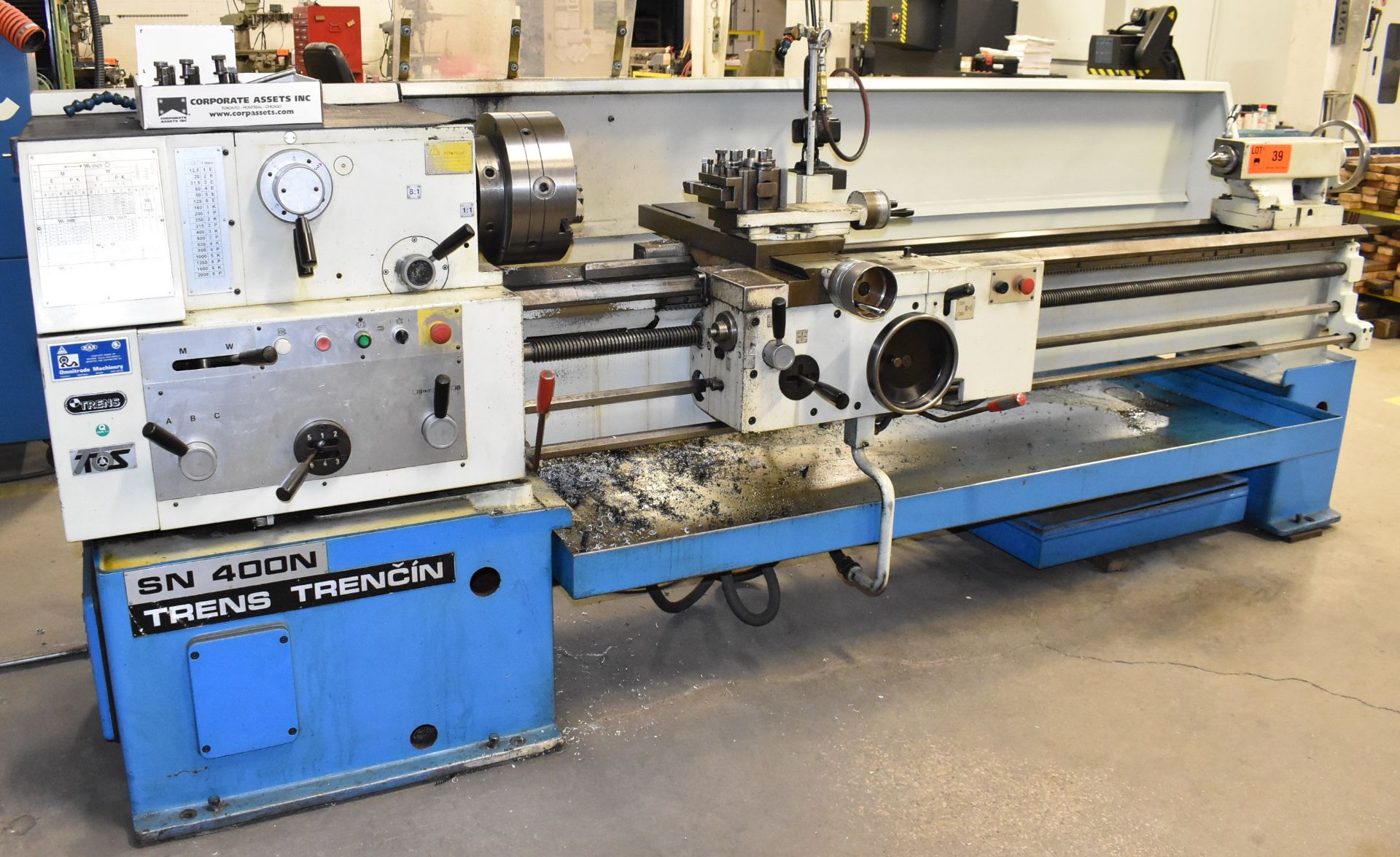 TOS TRENS TRENCIN SN 400N GAP BED ENGINE LATHE WITH 16.14" SWING OVER BED, 78.74" BETWEEN CENTERS, - Image 3 of 11