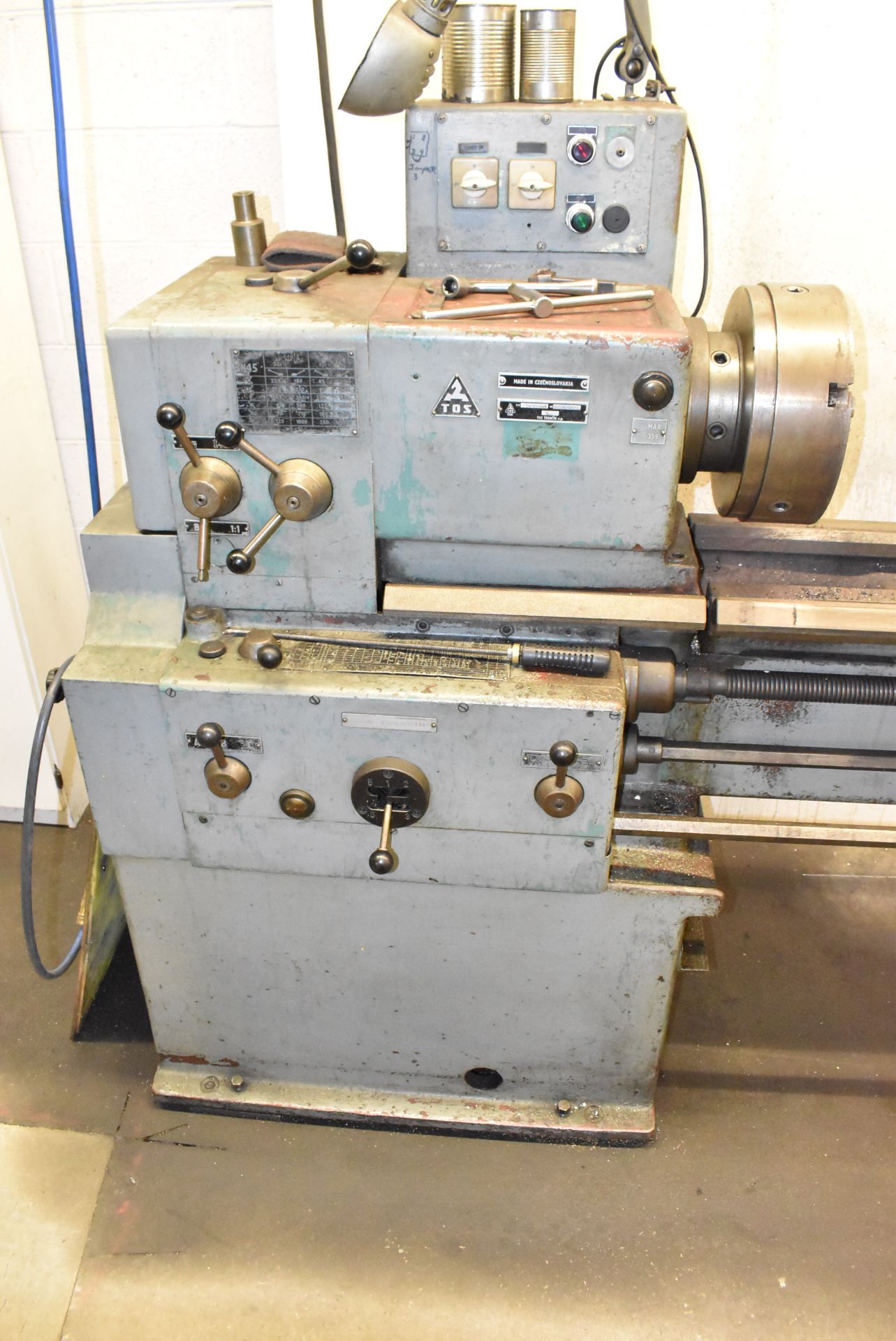 TOS SN 45B GAP BED ENGINE LATHE WITH 17.72" SWING OVER BED, 79.37" BETWEEN CENTERS, 2" SPINDLE BORE, - Image 6 of 13