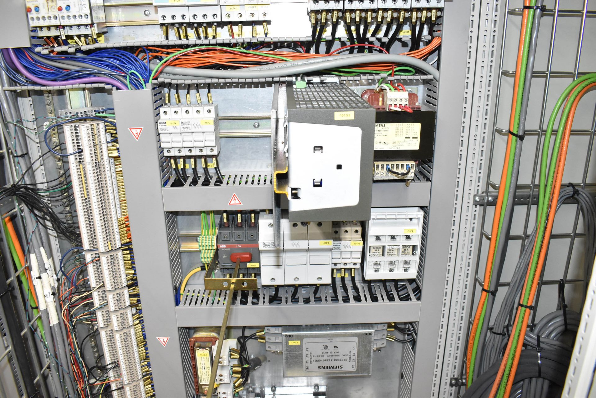 TRICON CONTROL CABINET WITH 3X480V+PE RATED VOLTAGE, 60HZ, 34A TOTAL FLA (CI) (DELAYED DELIVERY) [ - Image 23 of 41