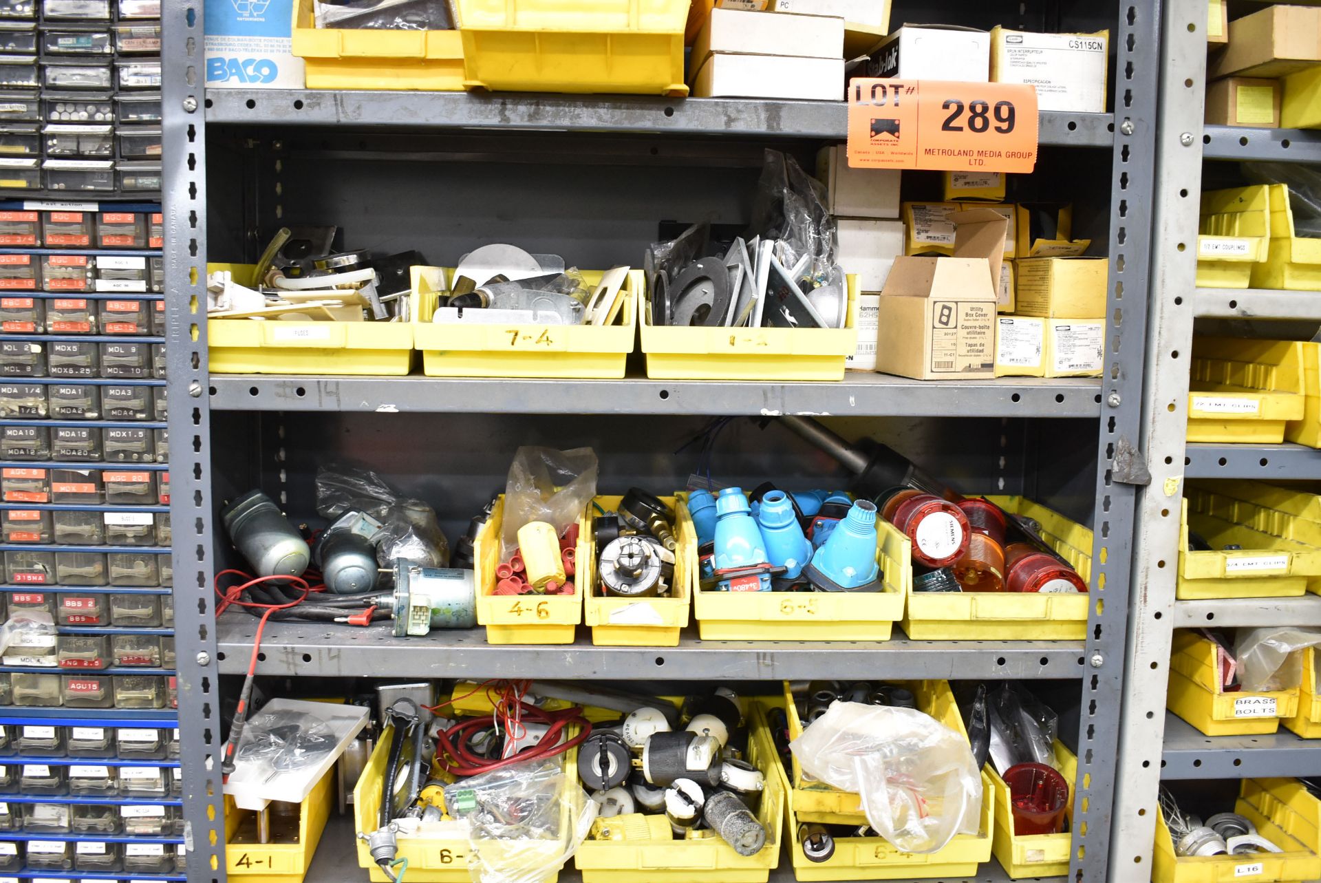 LOT/ STEEL SHELF WITH CONTENTS - INCLUDING ELECTRIC MOTOR, PLUGS, SIGNAL LIGHTS, RELAYS, - Image 4 of 6