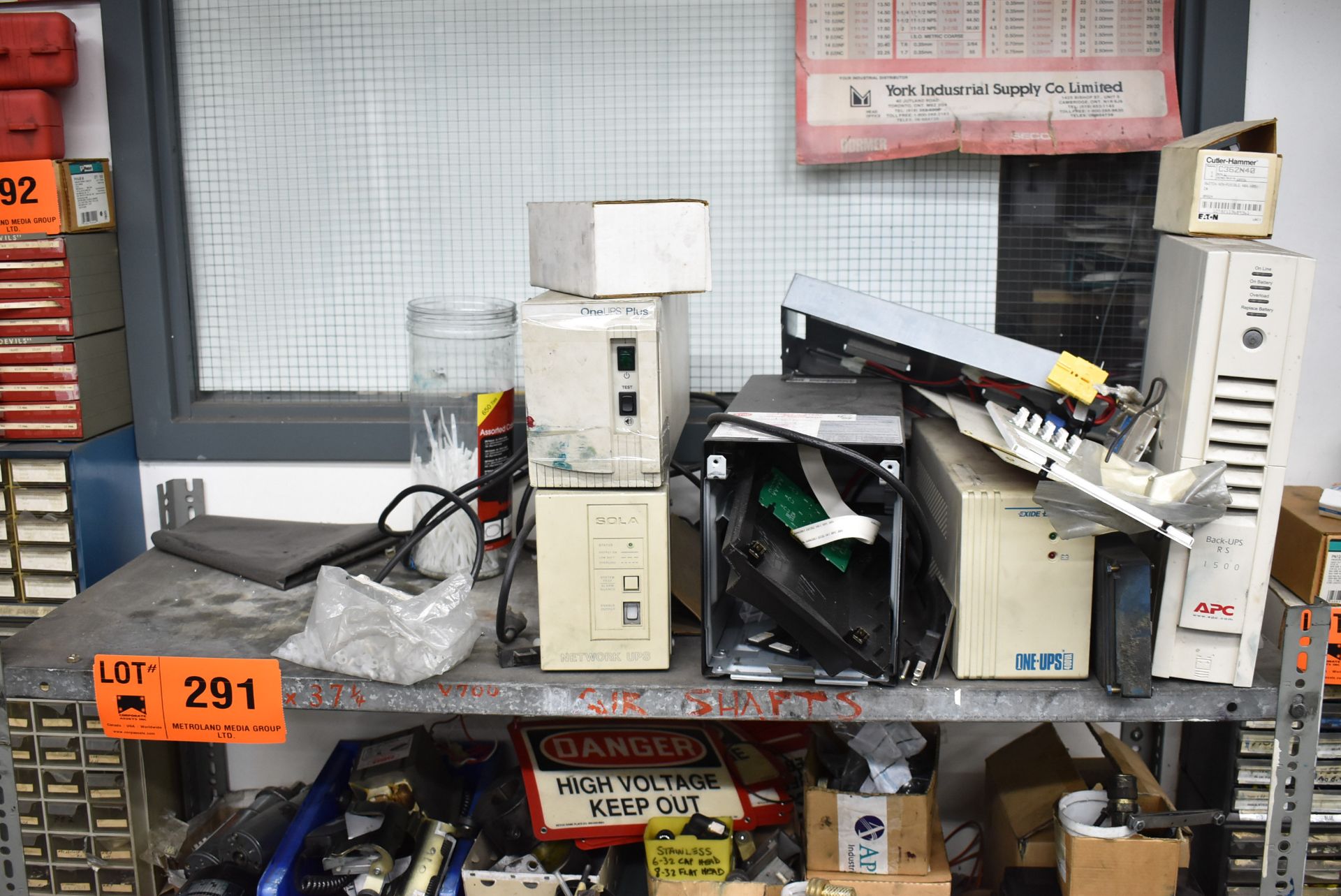 LOT/ STEEL SHELF WITH CONTENTS - INCLUDING UPS MODULES, SIGNAGE, BATTERIES, ELECTRICAL CONNECTORS, - Image 2 of 4