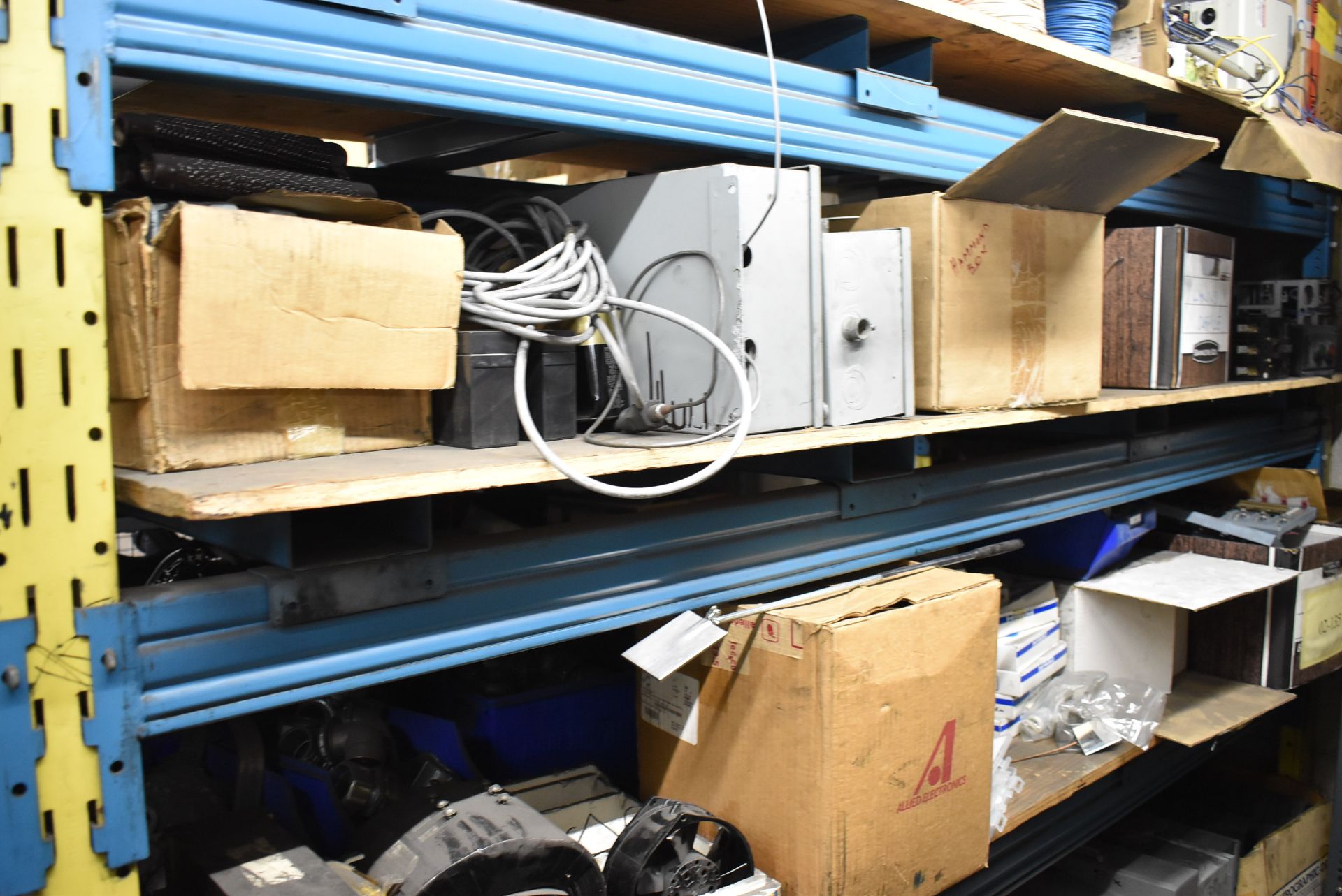 LOT/ (2) SECTIONS OF PALLET RACK & STEEL SHELF WITH CONTENTS - INCLUDING HYDRAULIC HOSES, - Image 8 of 21
