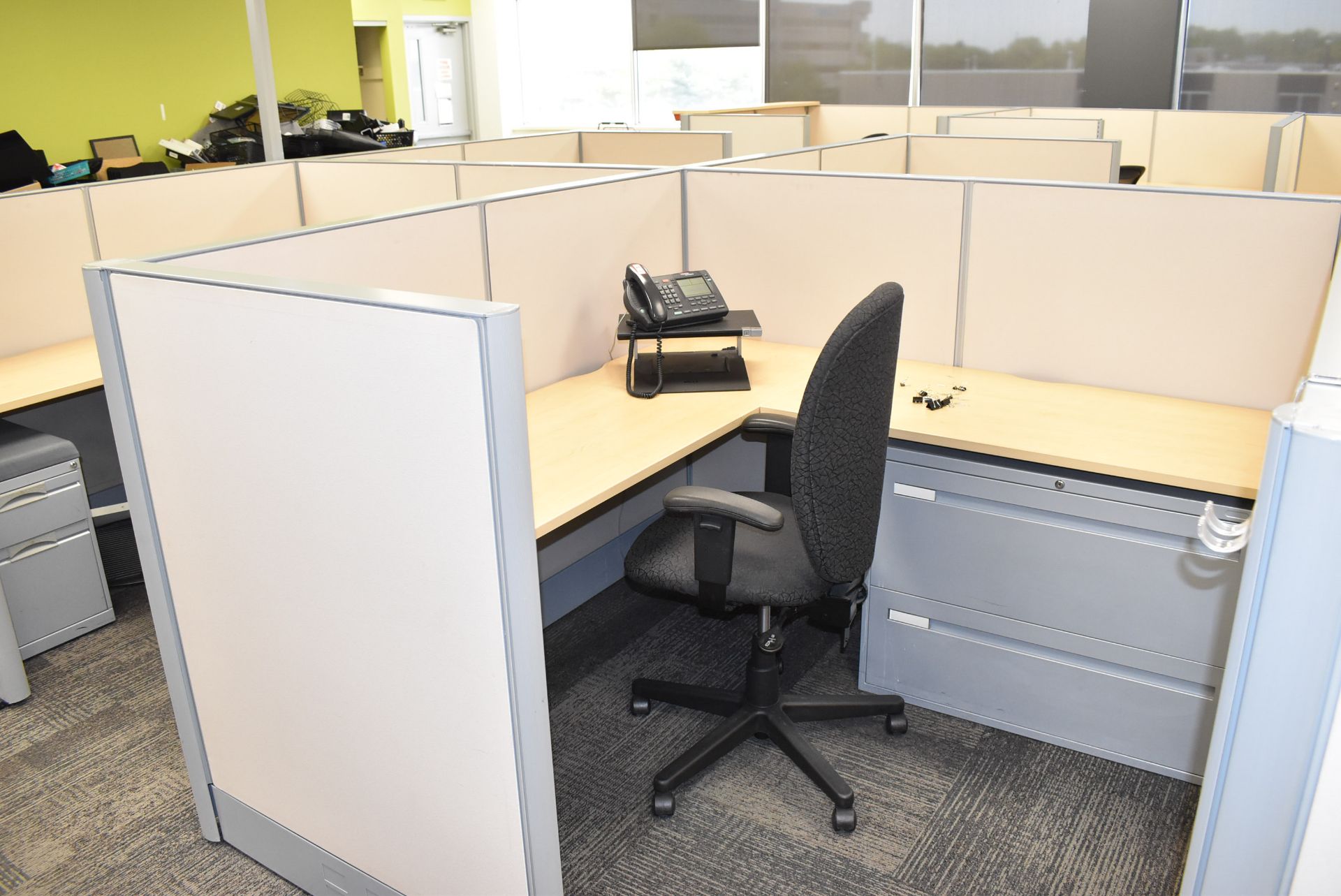 LOT/ (10) CUBICLE WORKSTATIONS WITH ASSOCIATED OFFICE CHAIRS & FILE CABINETS - Image 10 of 11