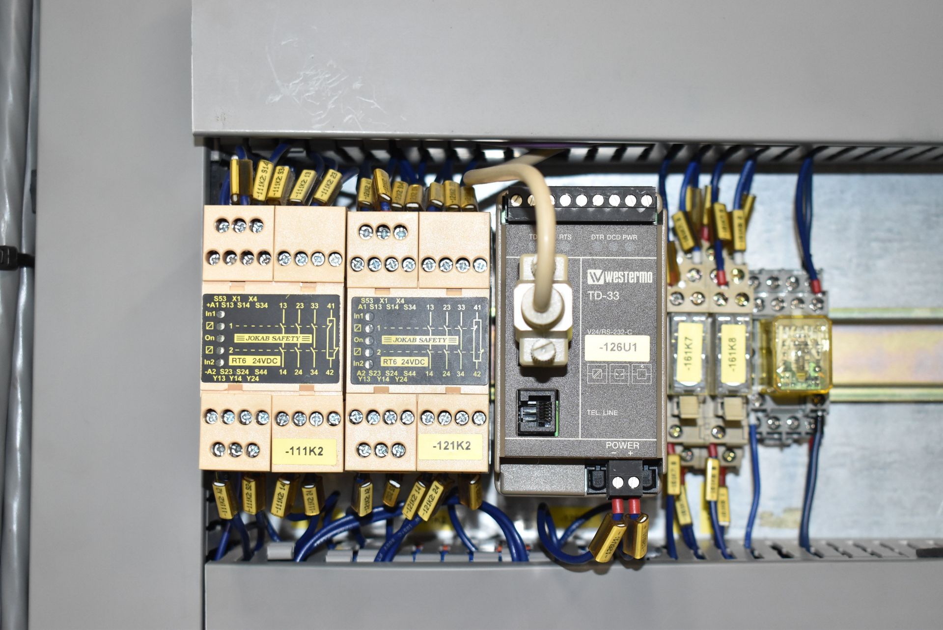 TRICON CONTROL CABINET WITH 3X480V+PE RATED VOLTAGE, 60HZ, 34A TOTAL FLA (CI) (DELAYED DELIVERY) [ - Image 14 of 41
