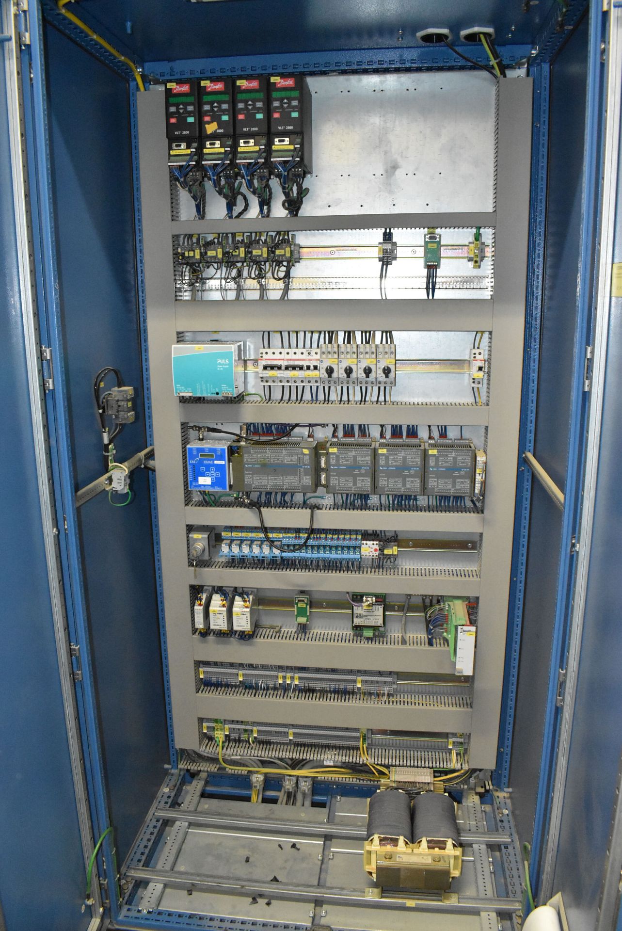 KBA (2003) AUTOMATIC SPLICER CONTROL CABINET WITH 480V, 60HZ, 15A RATED, 24V CONTROL (CI) [RIGGING - Image 2 of 7