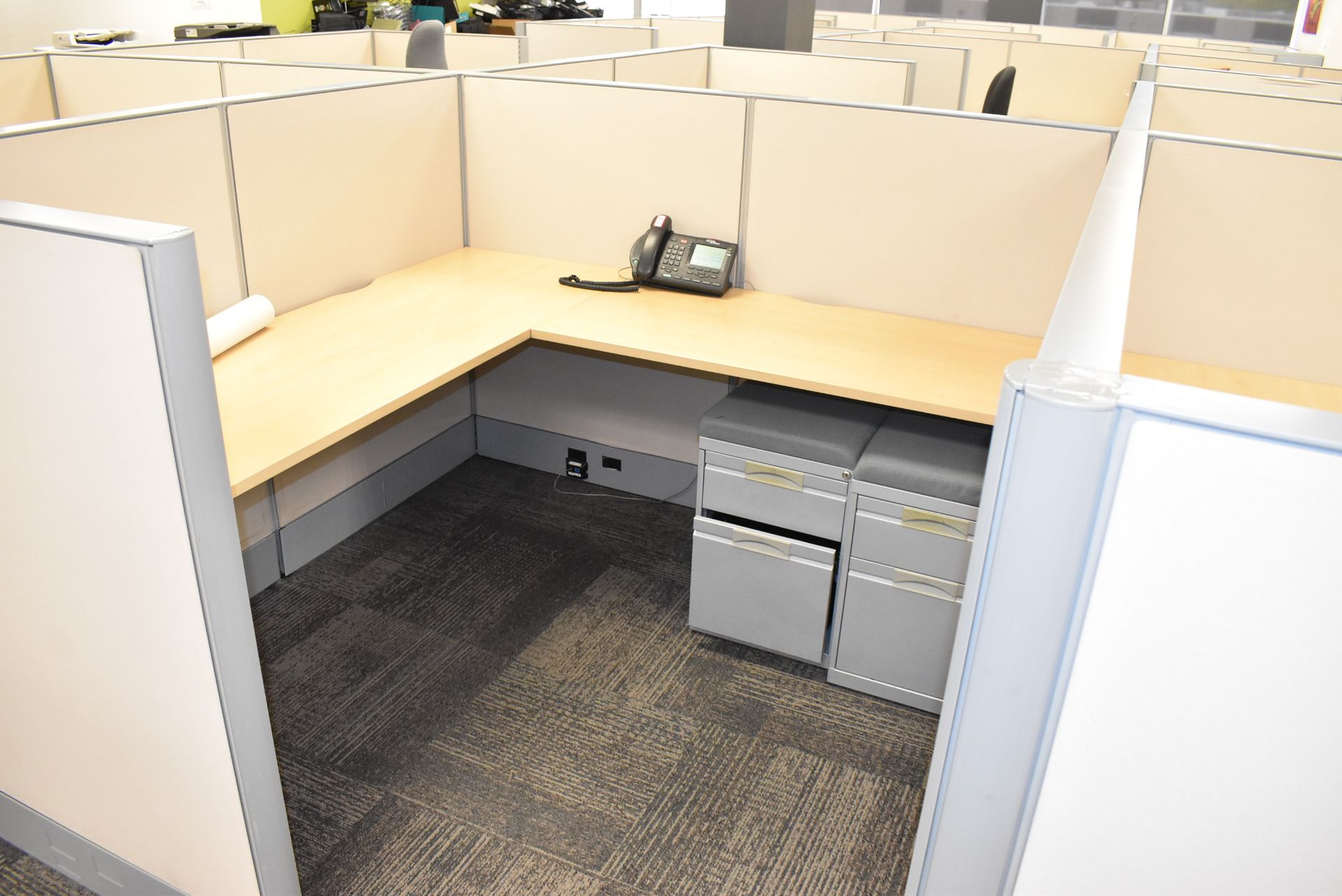 LOT/ (10) CUBICLE WORKSTATIONS WITH ASSOCIATED OFFICE CHAIRS & FILE CABINETS - Image 10 of 11