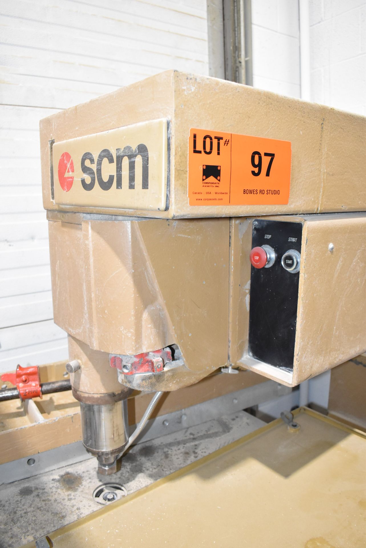 SCM R9 ROUTER WITH 36" THROAT, 60" X 3039" TABLE, S/N A.800580 (CI) [RIGGING FEES FOR LOT #97 - $325 - Image 3 of 4