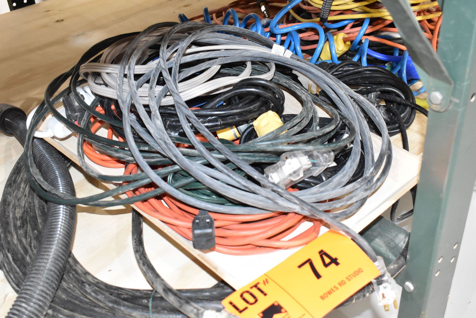 LOT/ ELECTRICAL EXTENSION CORDS - Image 2 of 3