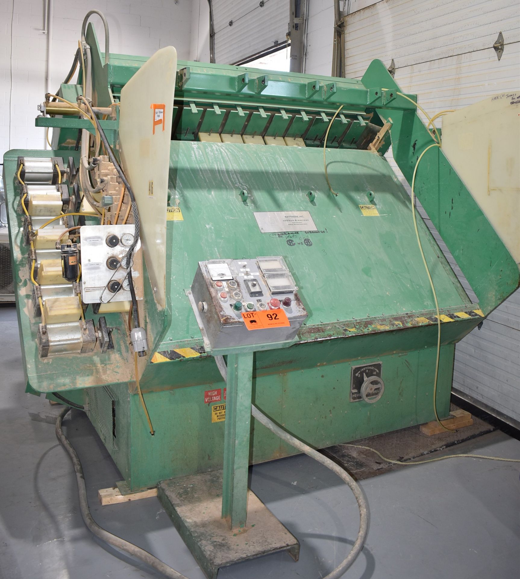 RAYTHERM 48" X 72" HIGH FREQUENCY PRESS, S/N N/A (CI) [RIGGING FEES FOR LOT #92 - $500 CAD PLUS - Image 2 of 10