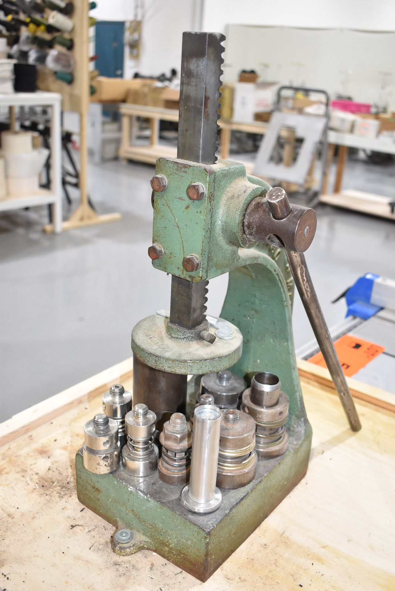 LOT/ HANDY BUTTON MACH CO HANDY NO 2 & NO 11 ARBOR BUTTON PRESSES WITH WOOD STAND - Image 6 of 8