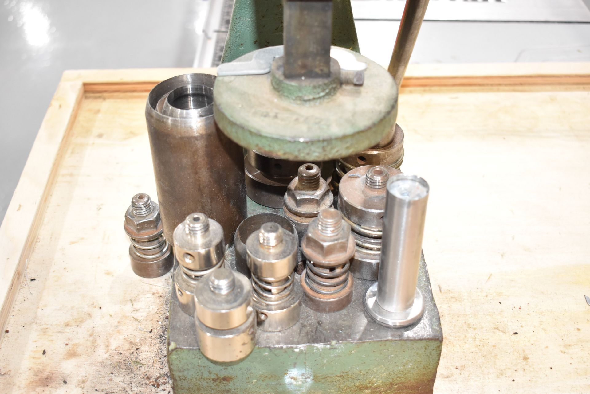 LOT/ HANDY BUTTON MACH CO HANDY NO 2 & NO 11 ARBOR BUTTON PRESSES WITH WOOD STAND - Image 7 of 8