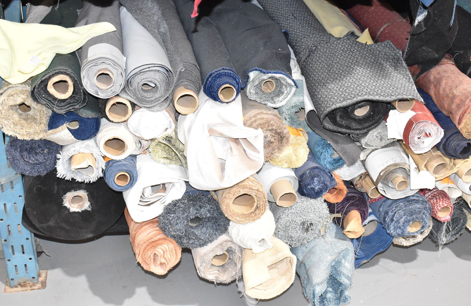 LOT/ CONTENTS OF SHELF CONSISTING OF FABRIC ROLLS - Image 2 of 4