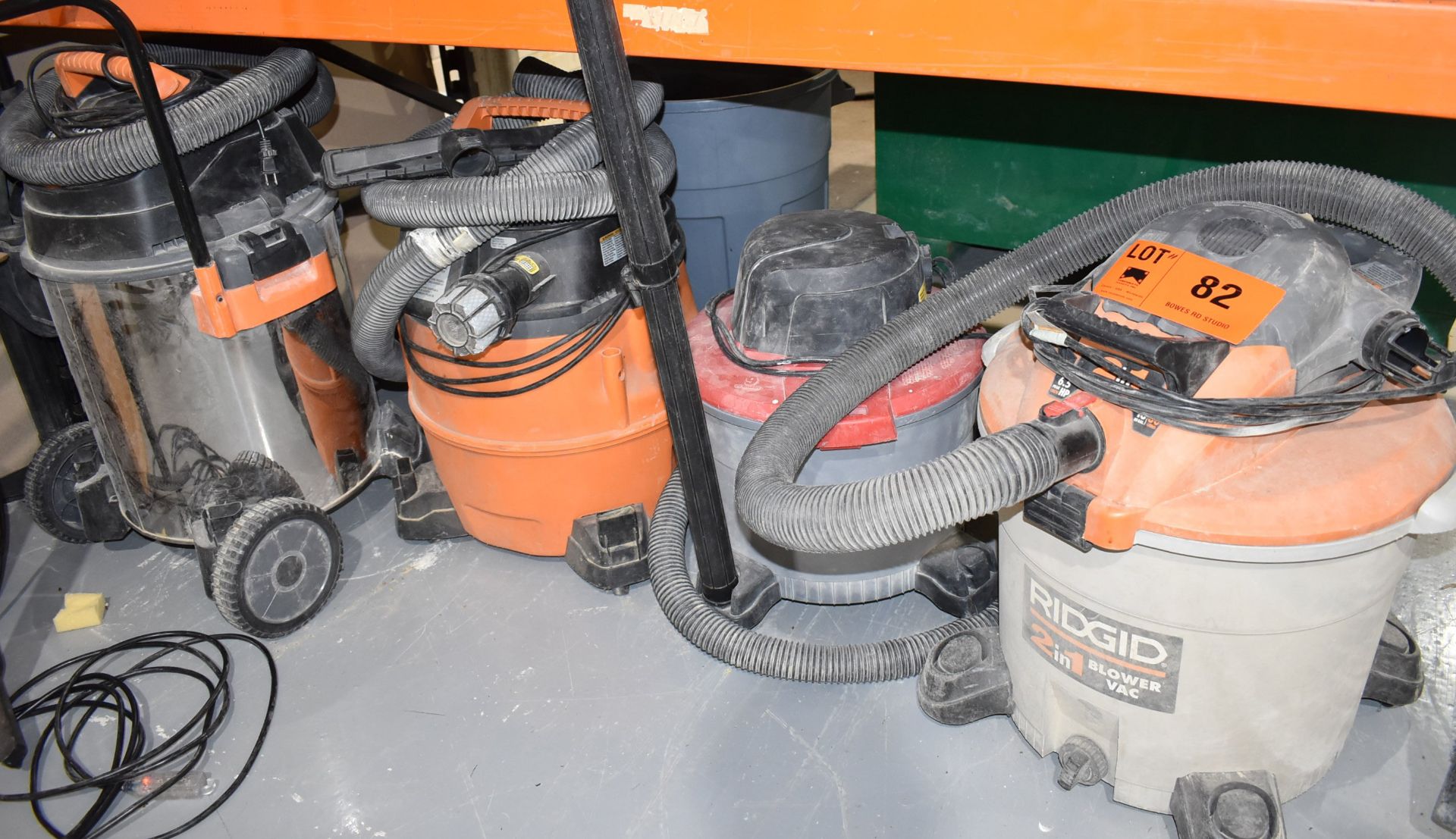 LOT/ (4) SHOP VACUUMS